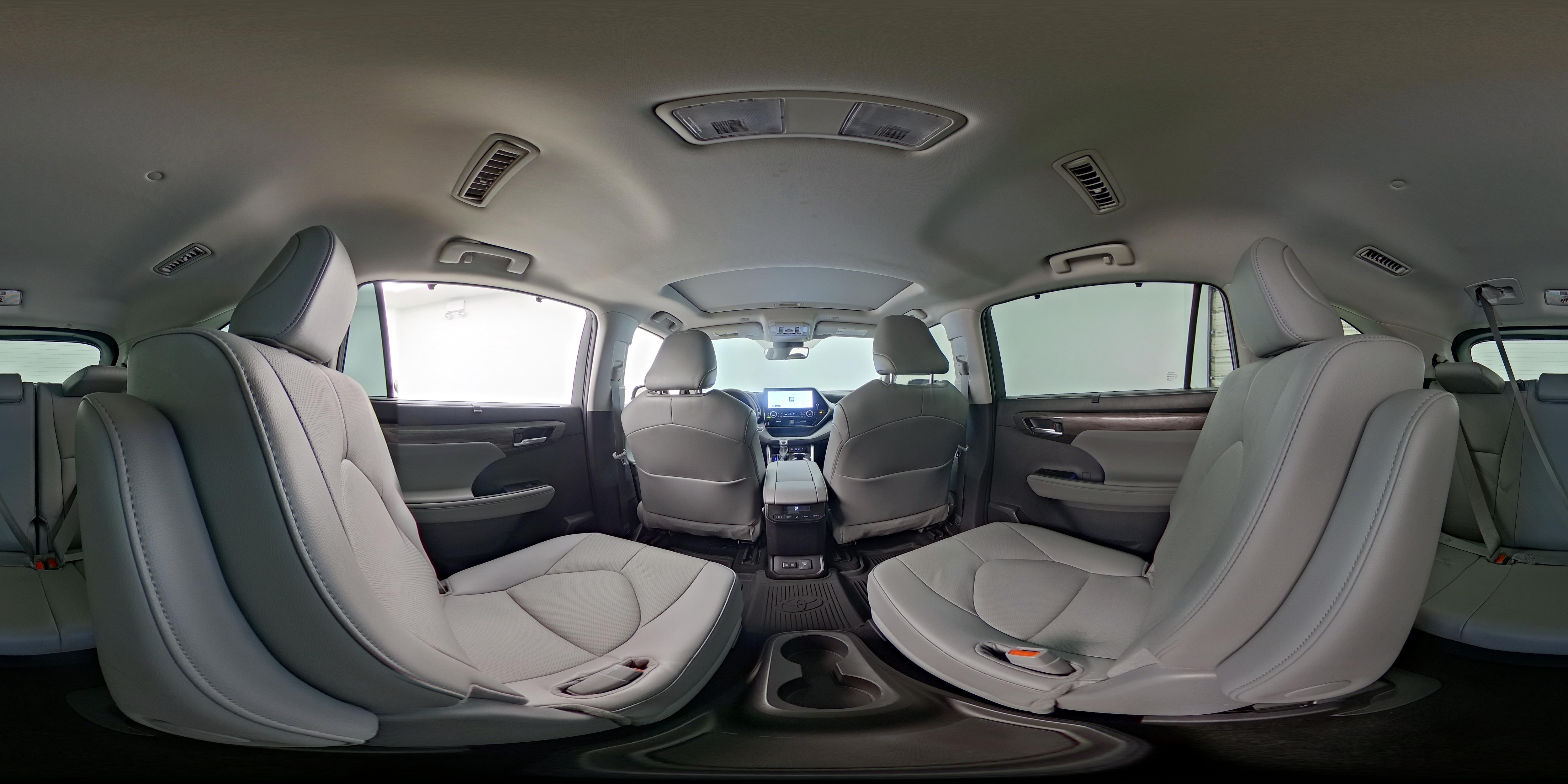 2025 Toyota Highlander Limited - Photo 28