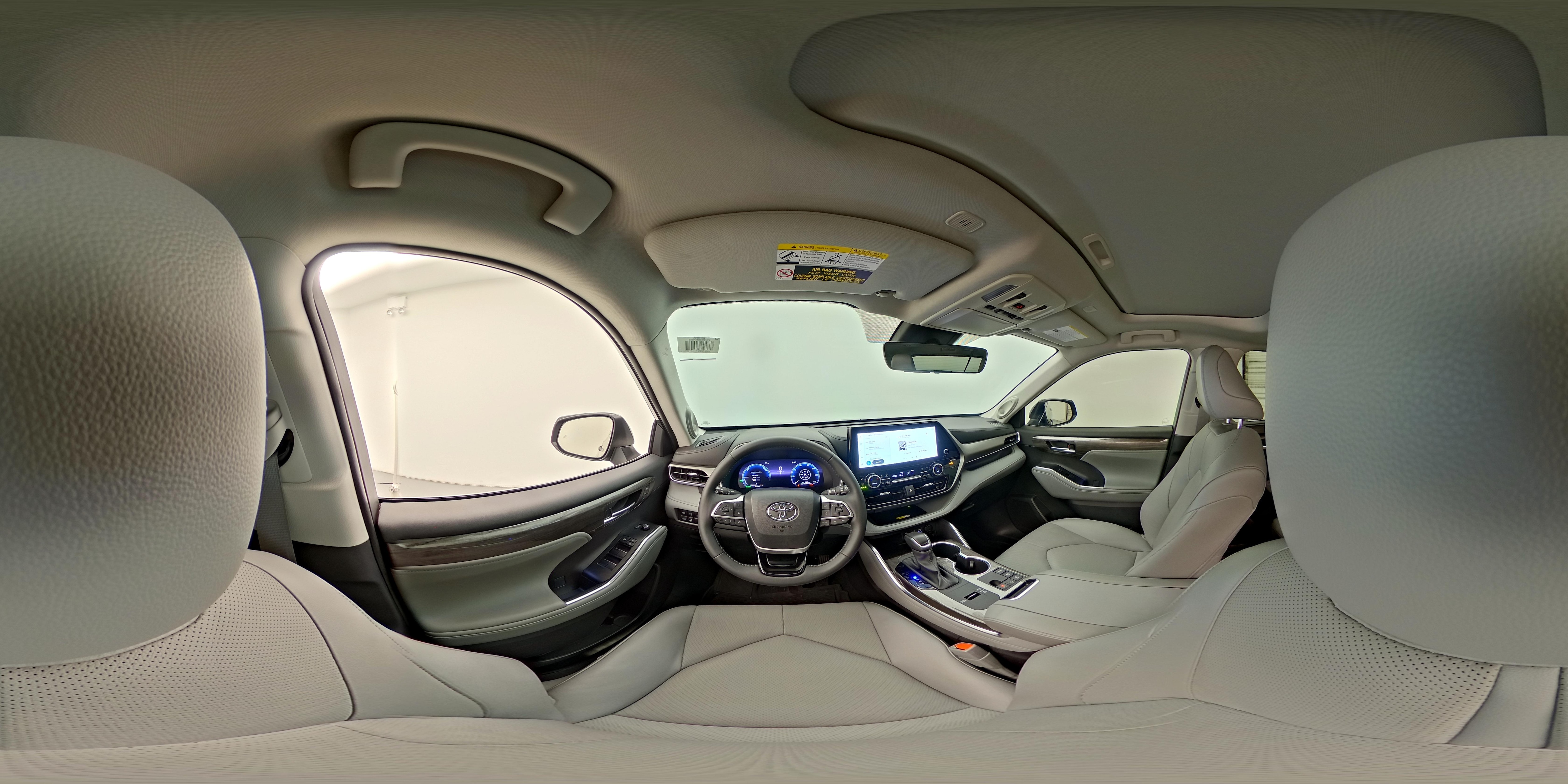 2025 Toyota Highlander Limited - Photo 29