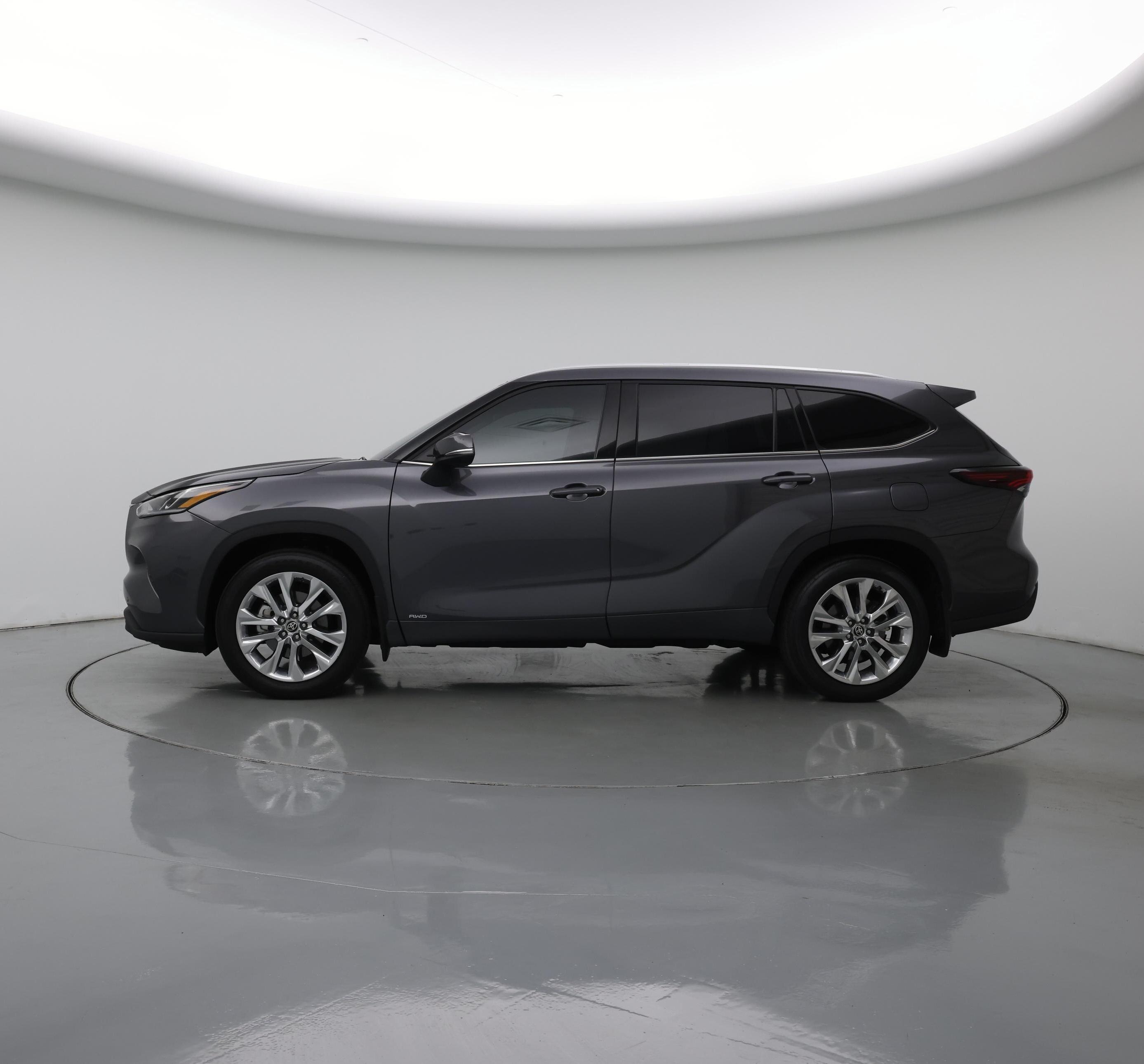 Thumbnail: 2025 Toyota Highlander - 3