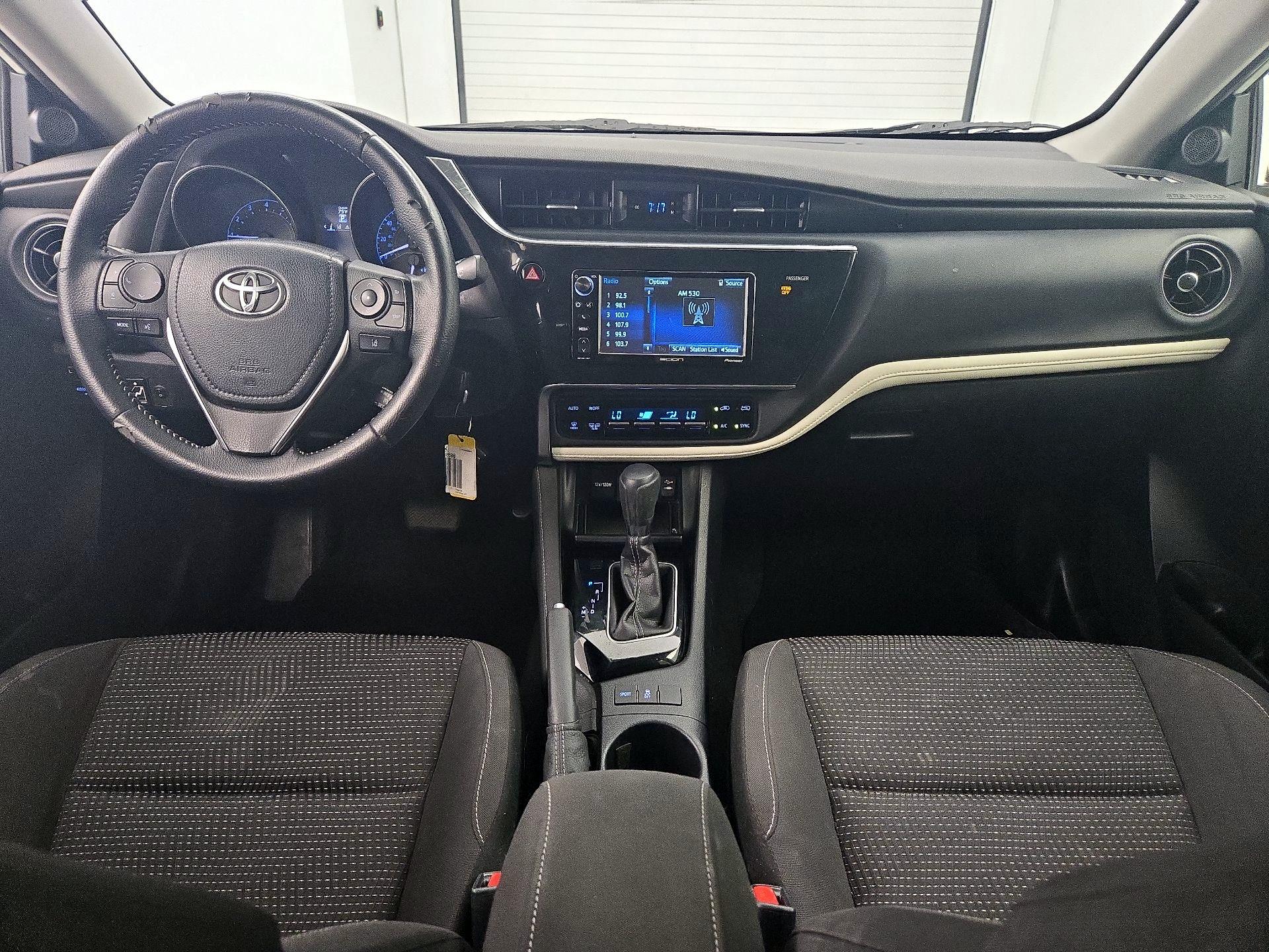 Thumbnail: 2017 Toyota Corolla iM - 8