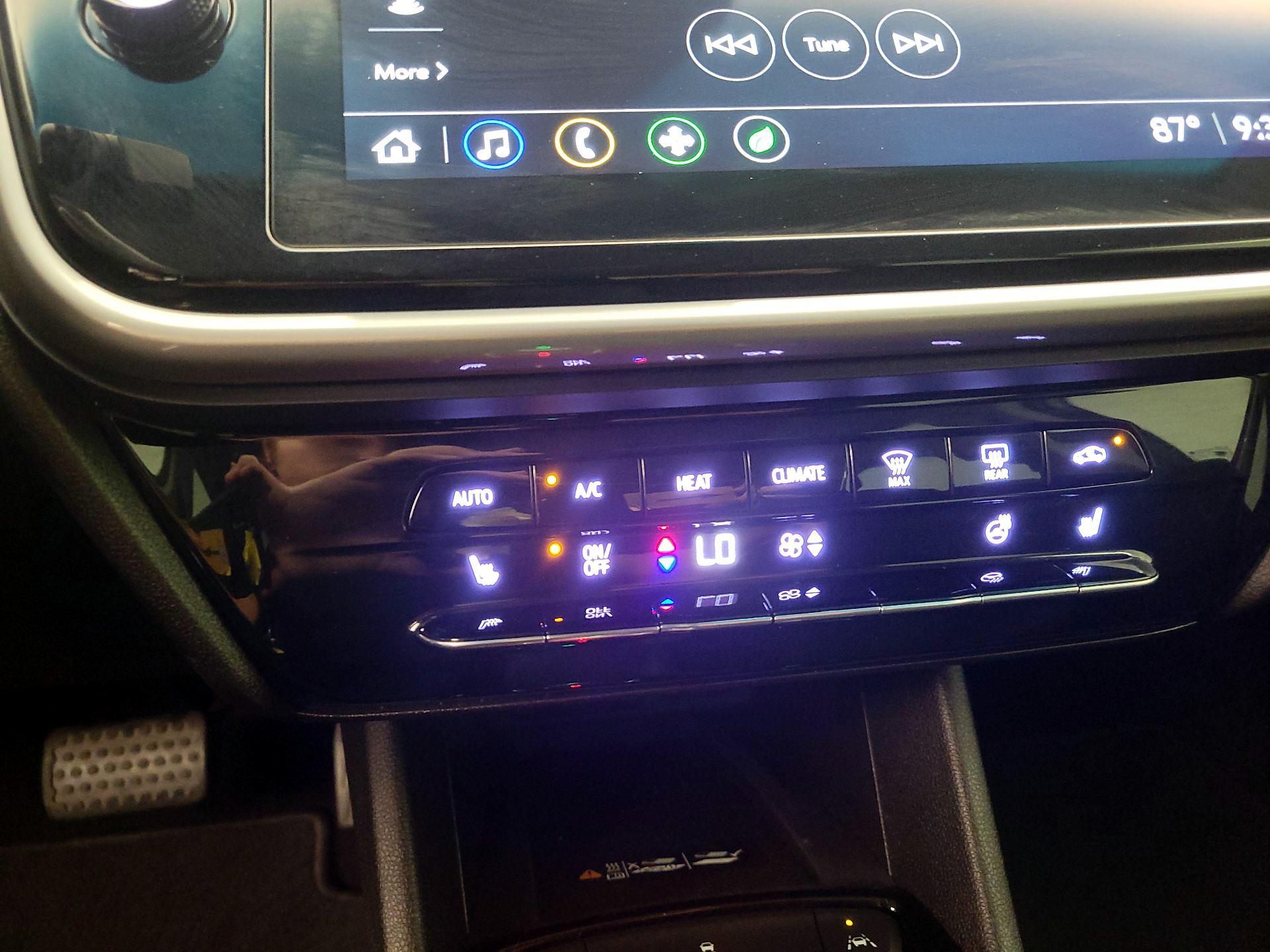 Thumbnail: 2023 Chevrolet Bolt EV - 16