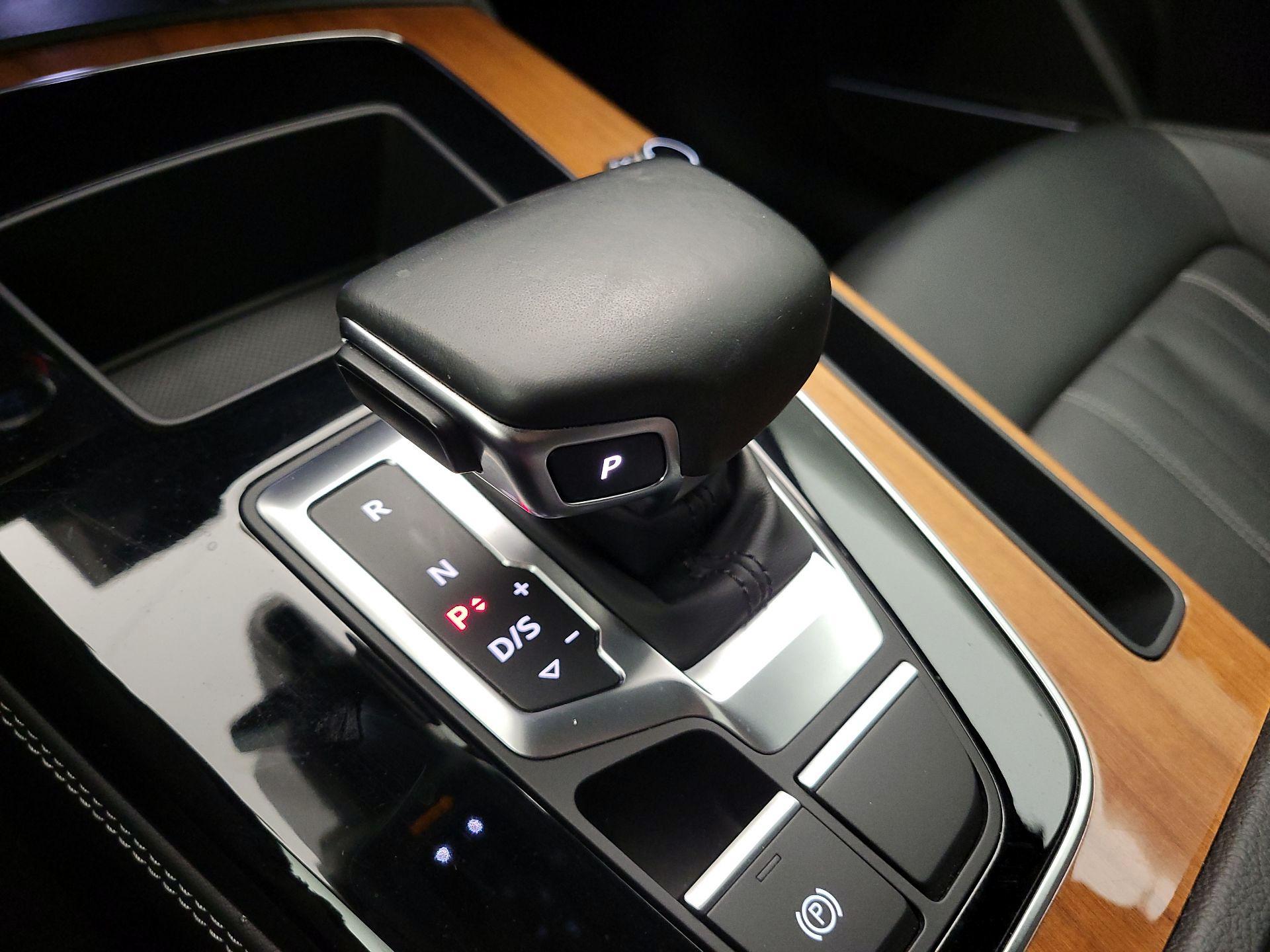 Thumbnail: 2021 Audi Q5 - 17