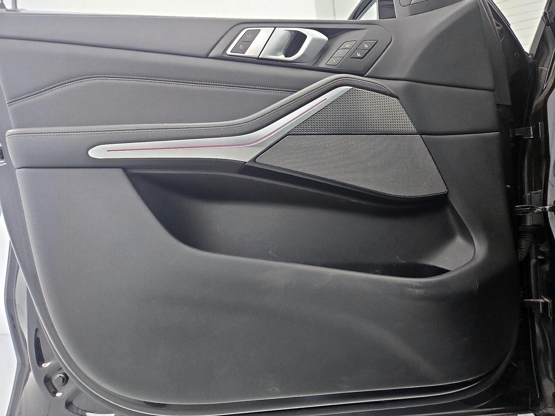 Thumbnail: 2019 BMW X5 - 10