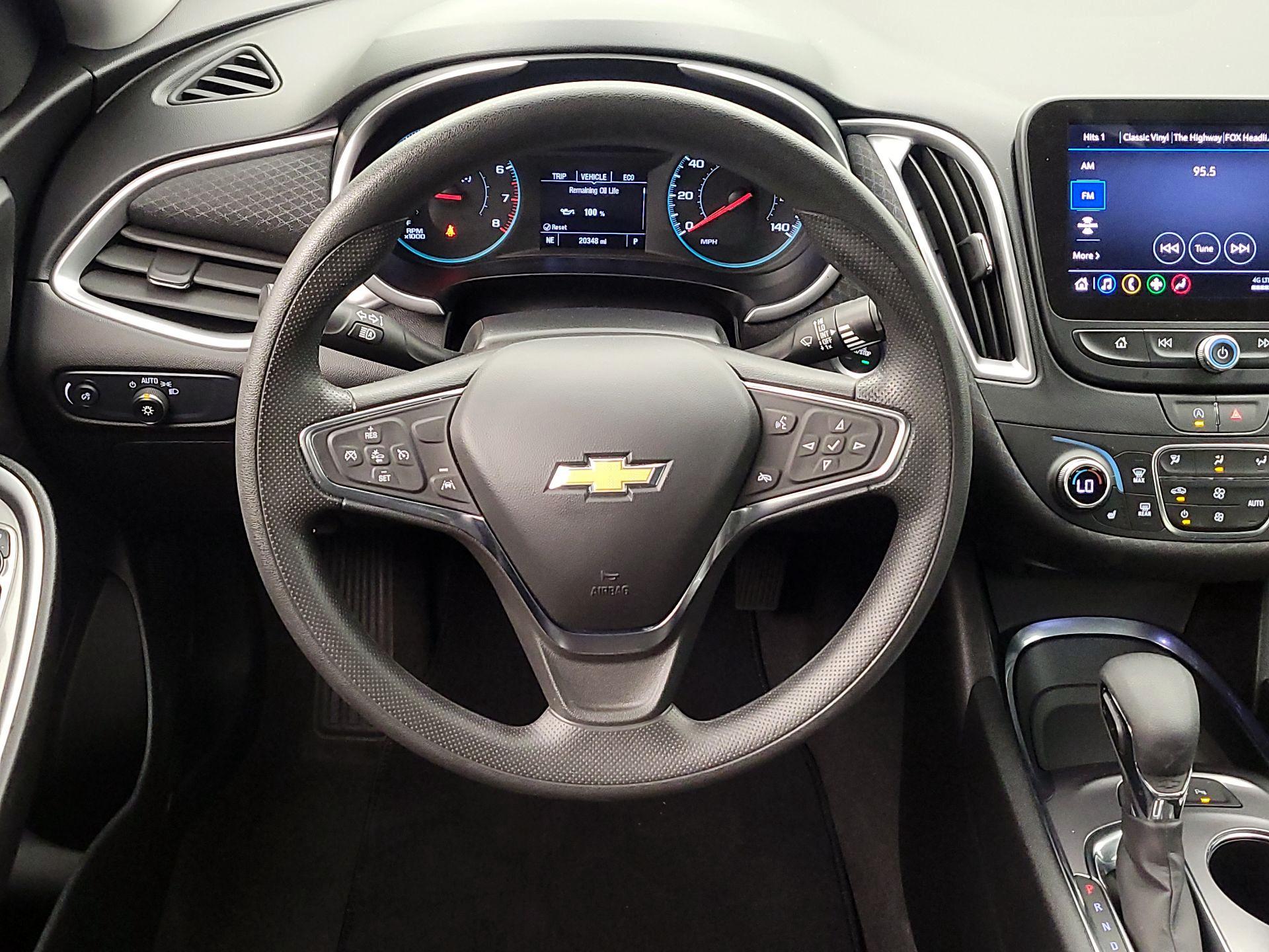 Thumbnail: 2024 Chevrolet Malibu - 10