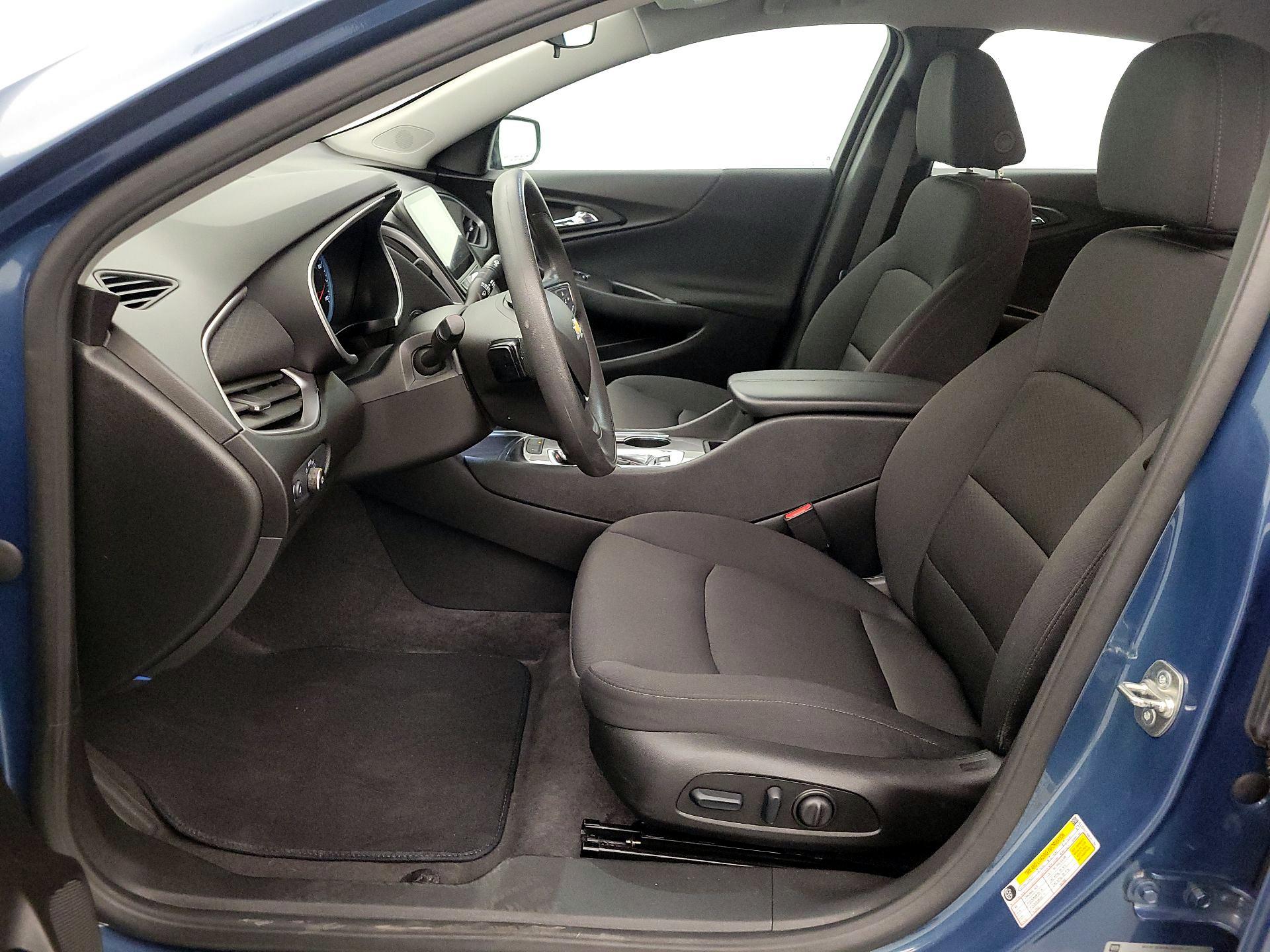 Thumbnail: 2024 Chevrolet Malibu - 11