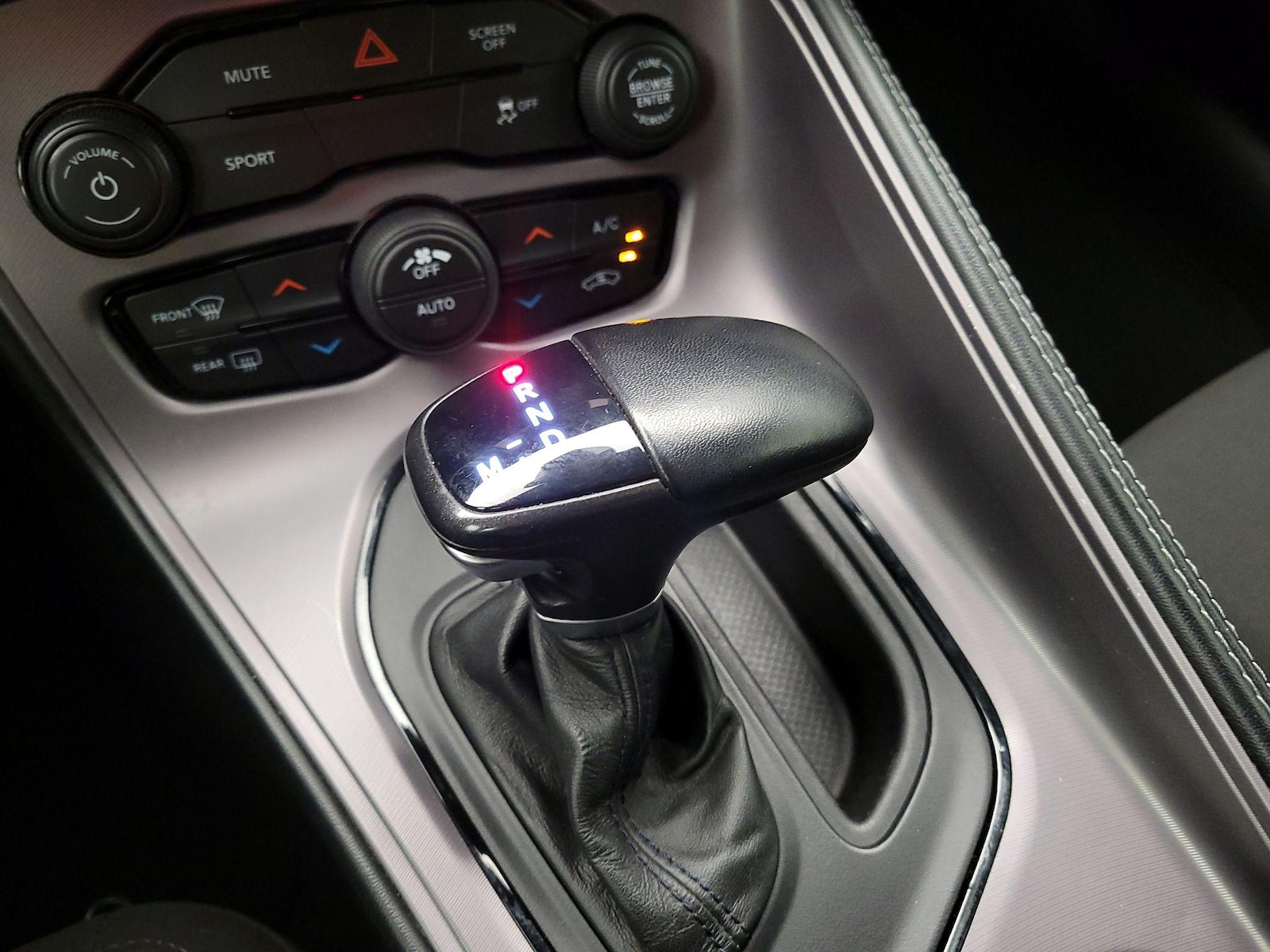 2023 Dodge Challenger SXT - Photo 18