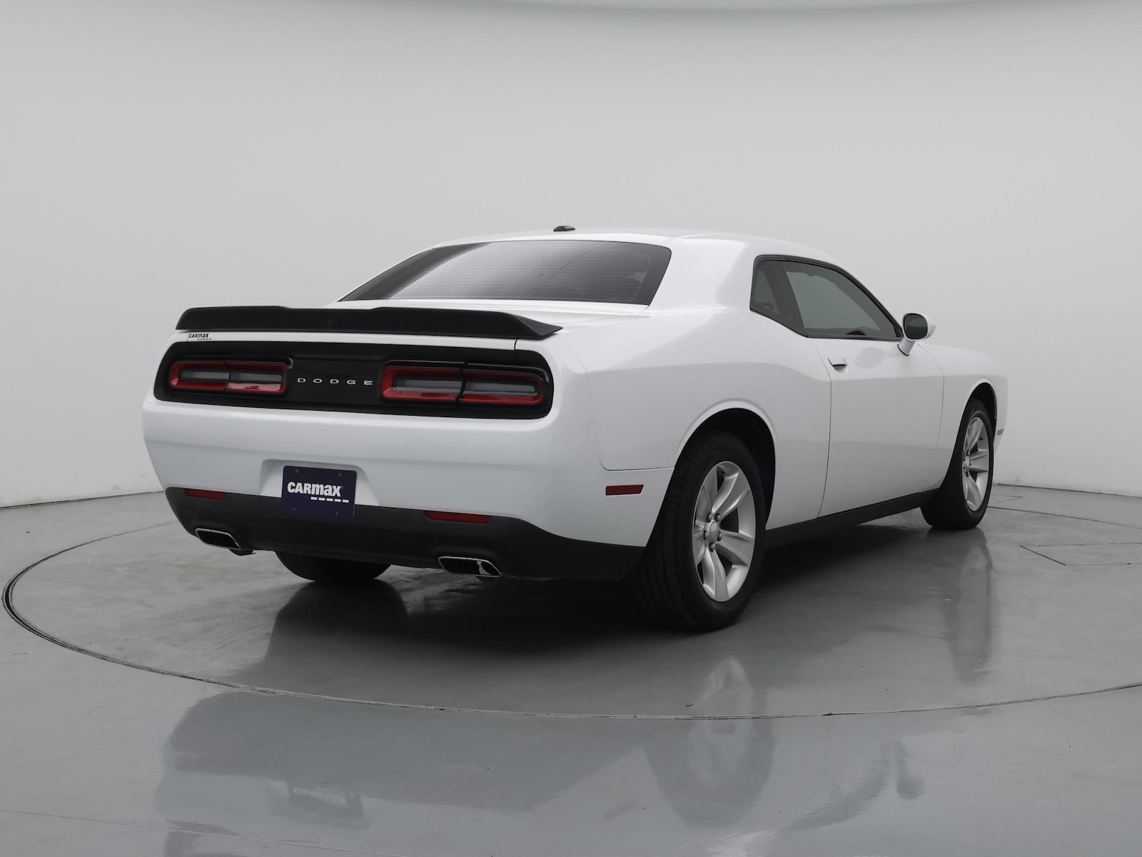 2023 Dodge Challenger SXT - Photo 9