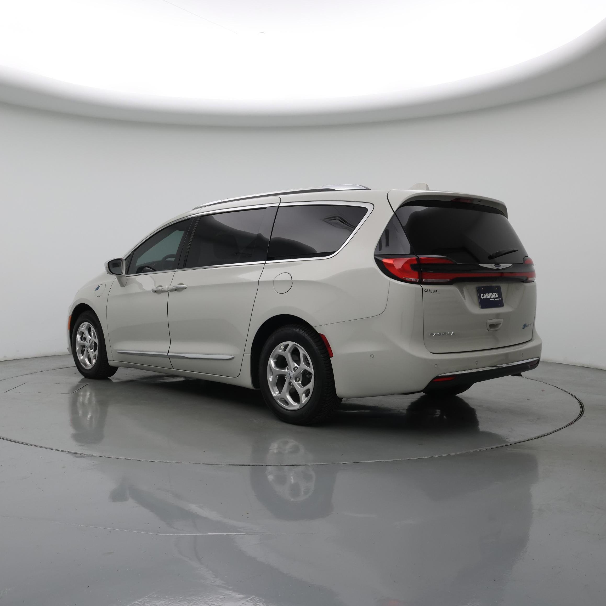 Thumbnail: 2021 Chrysler Pacifica - 2