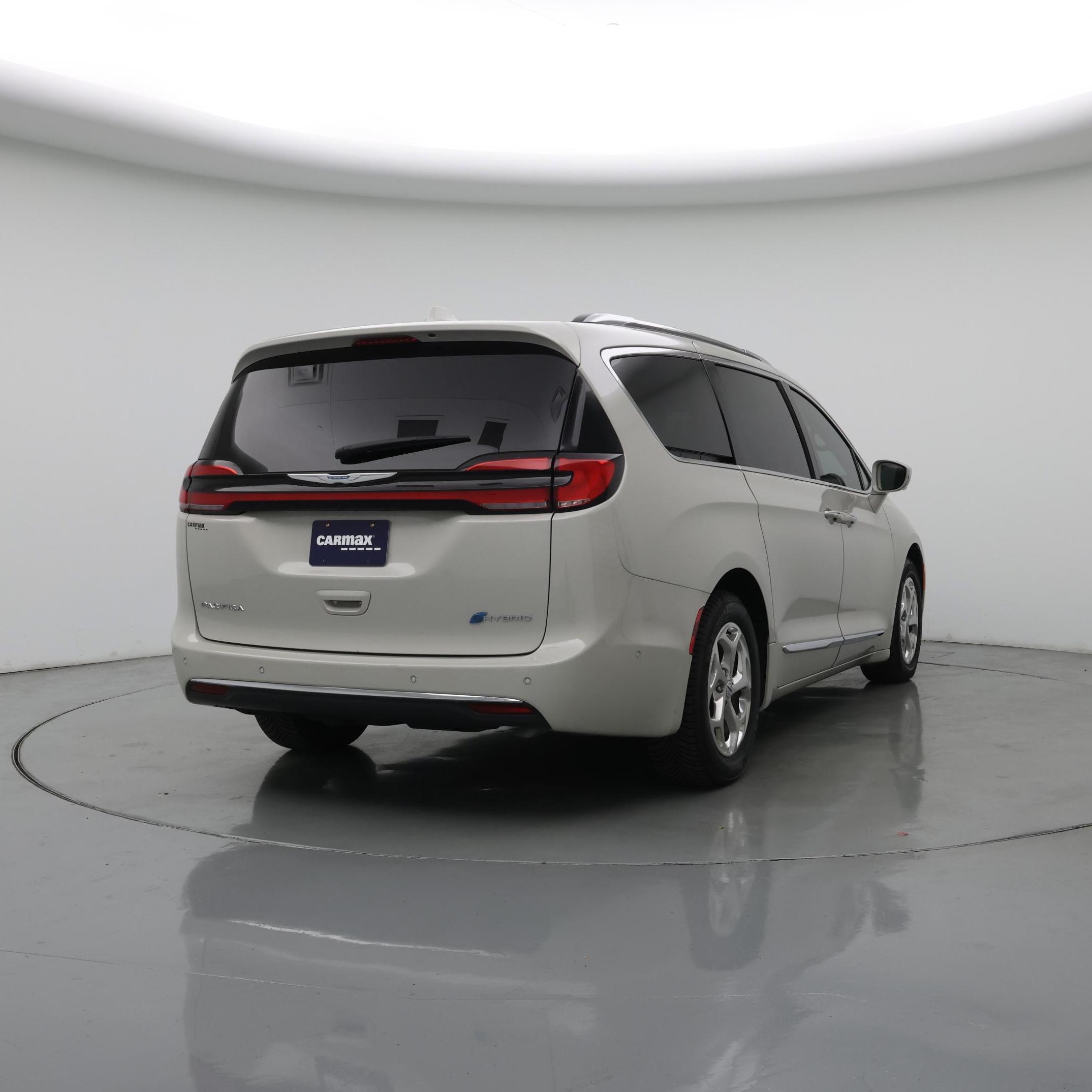 Thumbnail: 2021 Chrysler Pacifica - 8