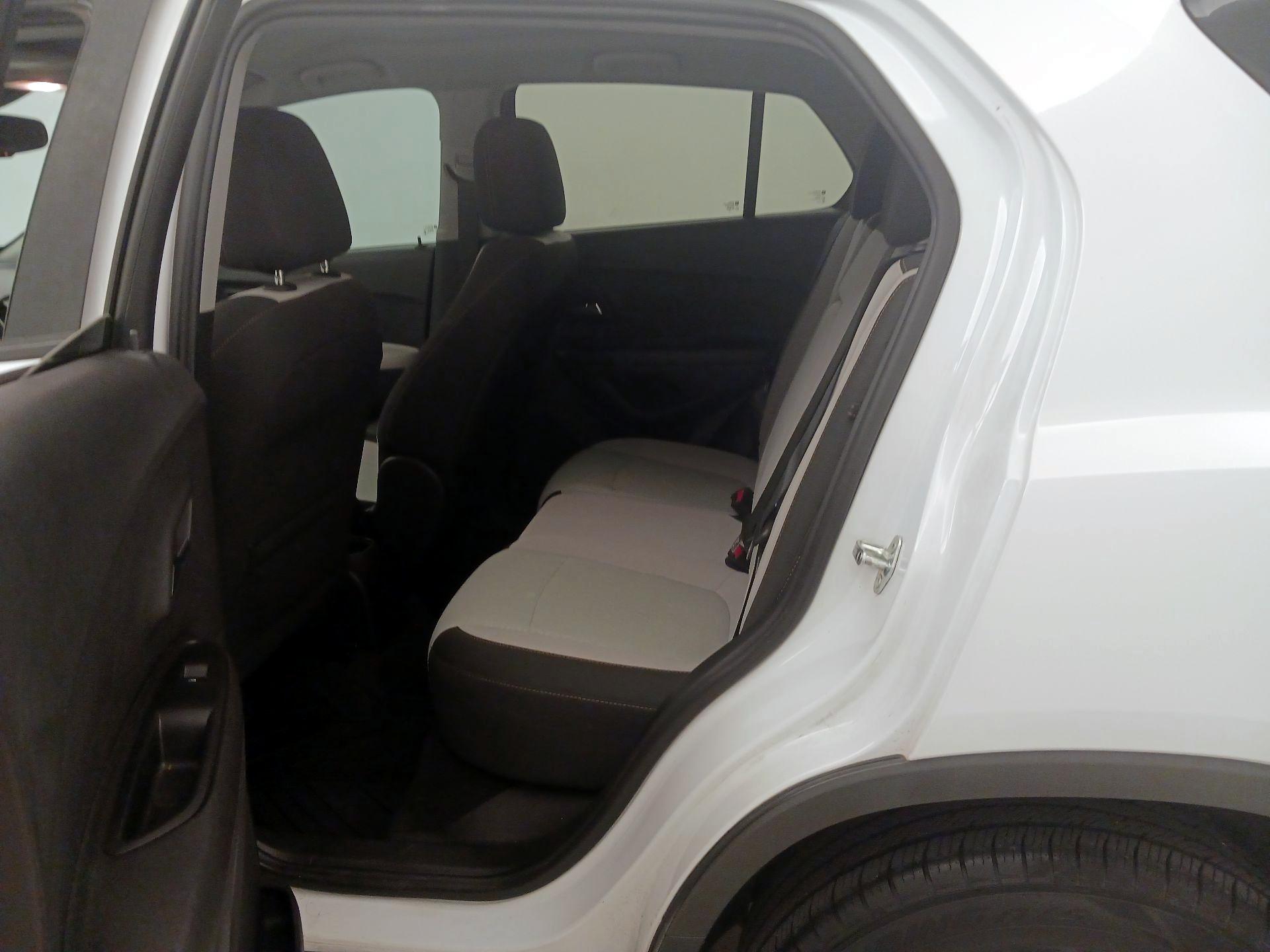 Thumbnail: 2020 Chevrolet Trax - 19