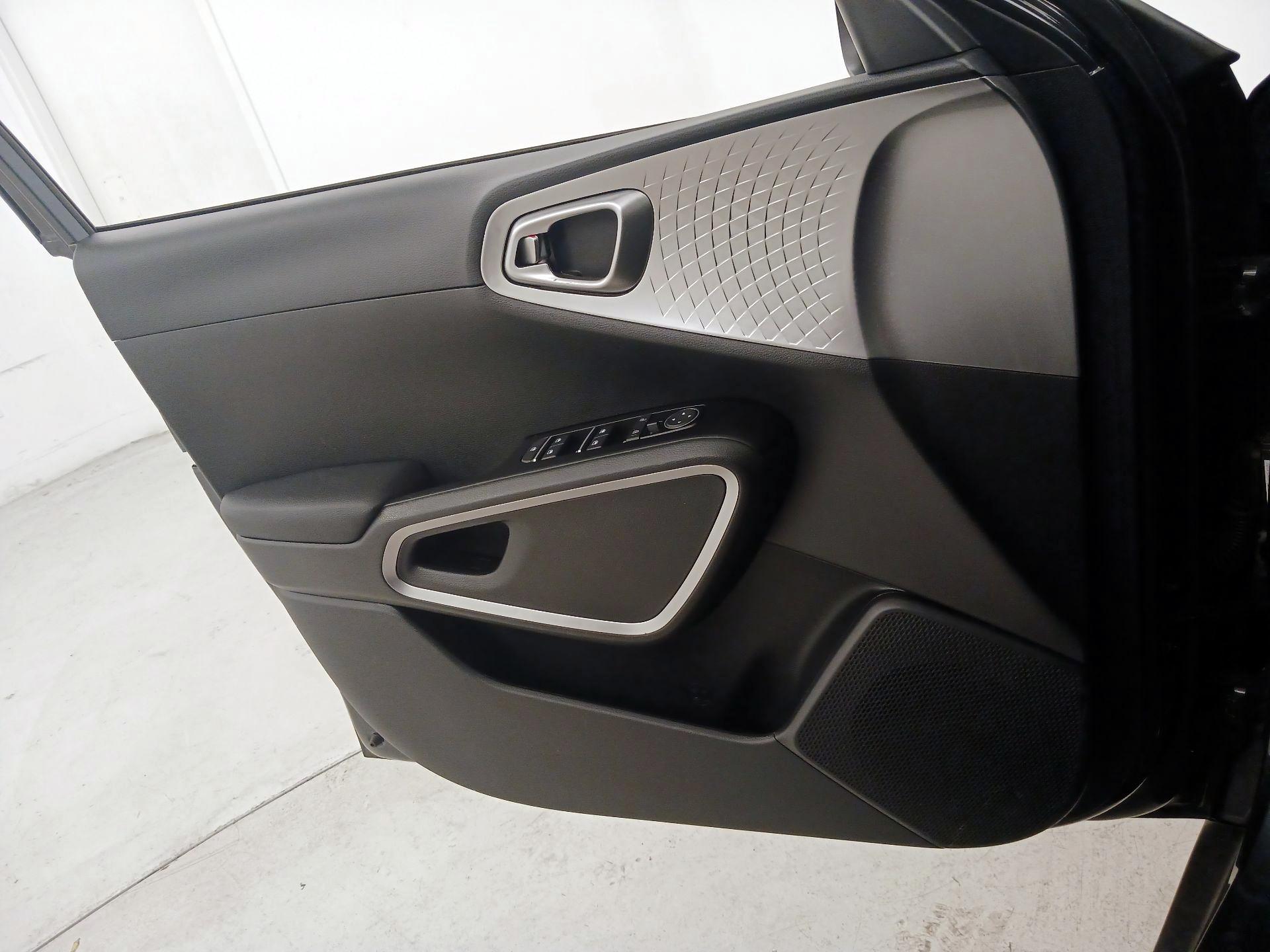 Thumbnail: 2025 Kia Soul - 12