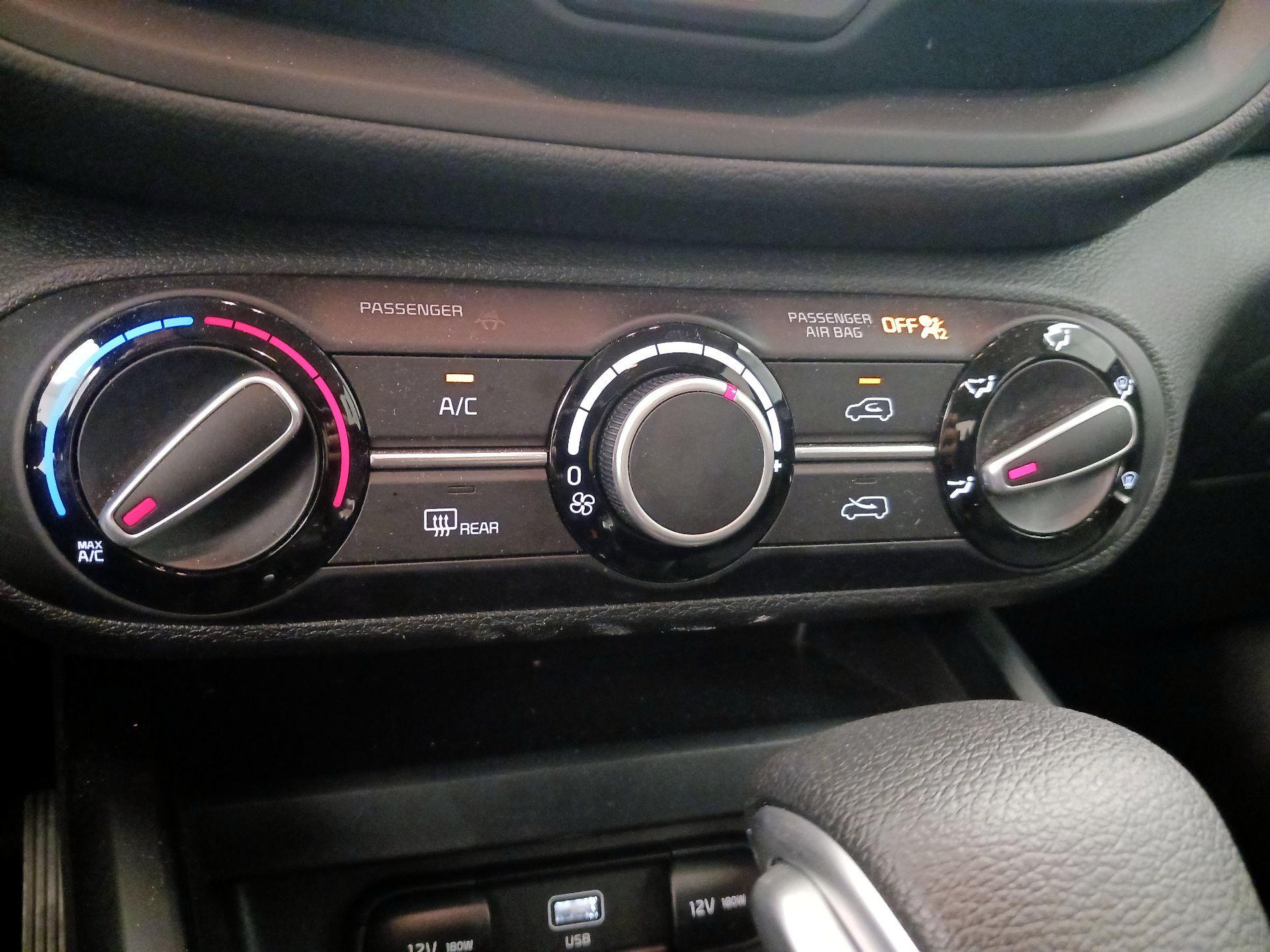 Thumbnail: 2025 Kia Soul - 16