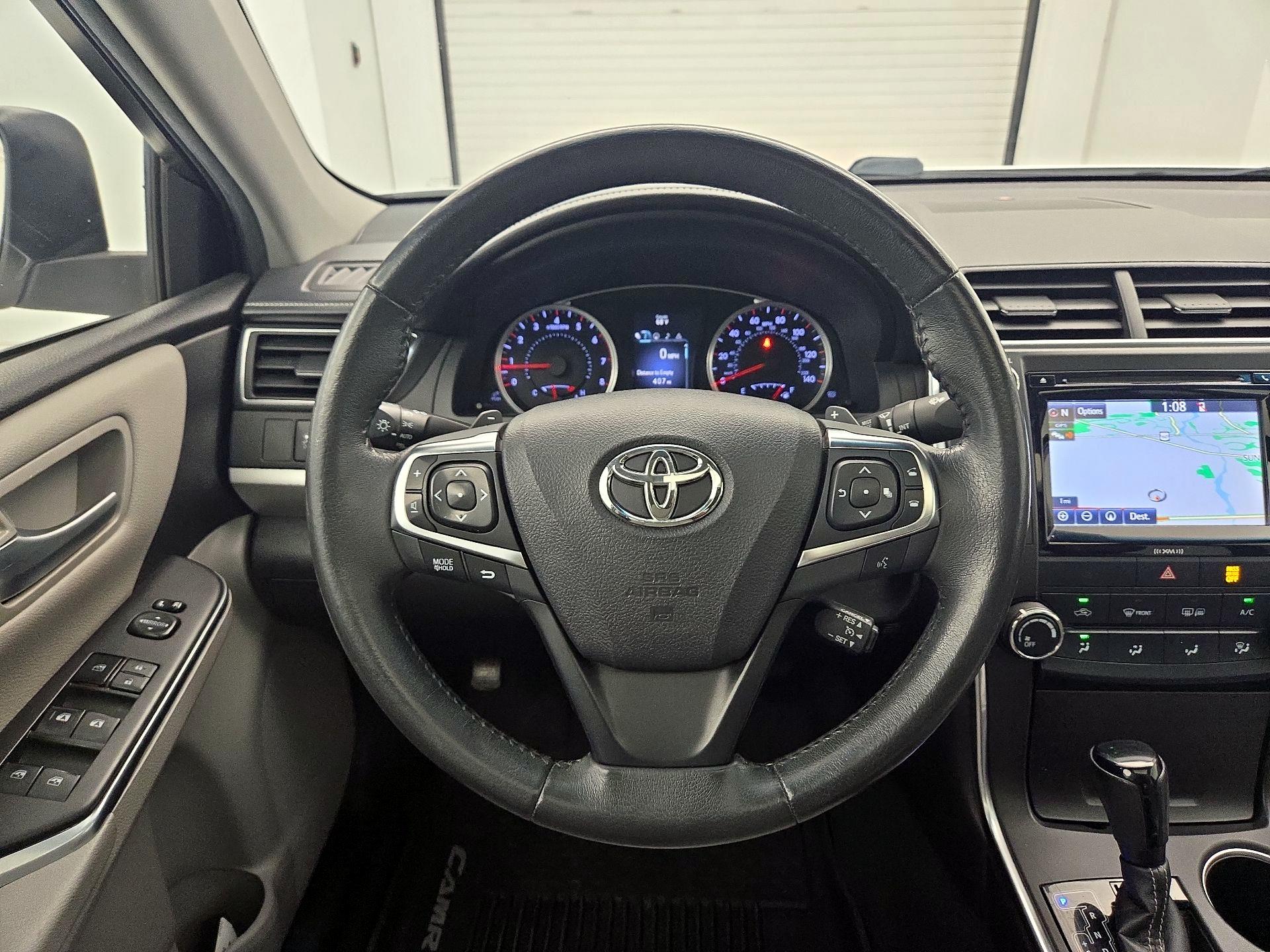 Thumbnail: 2017 Toyota Camry - 10