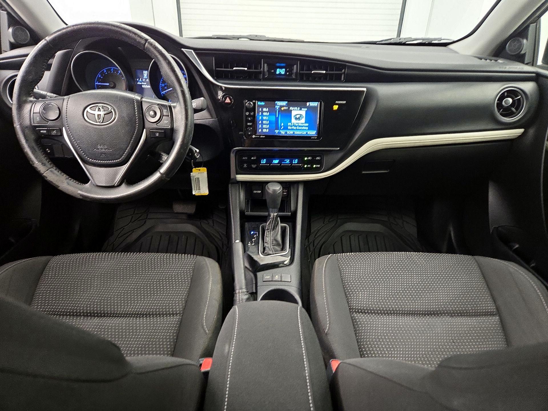 Thumbnail: 2018 Toyota Corolla iM - 9
