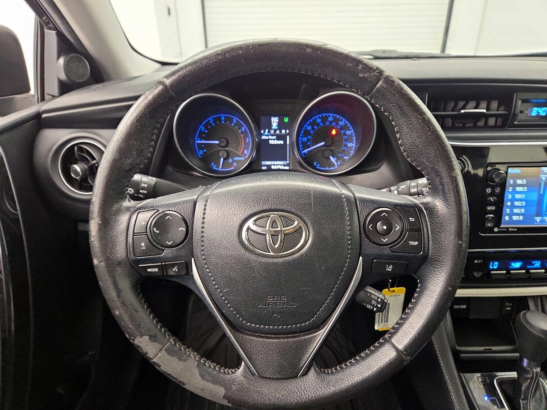 Thumbnail: 2018 Toyota Corolla iM - 10