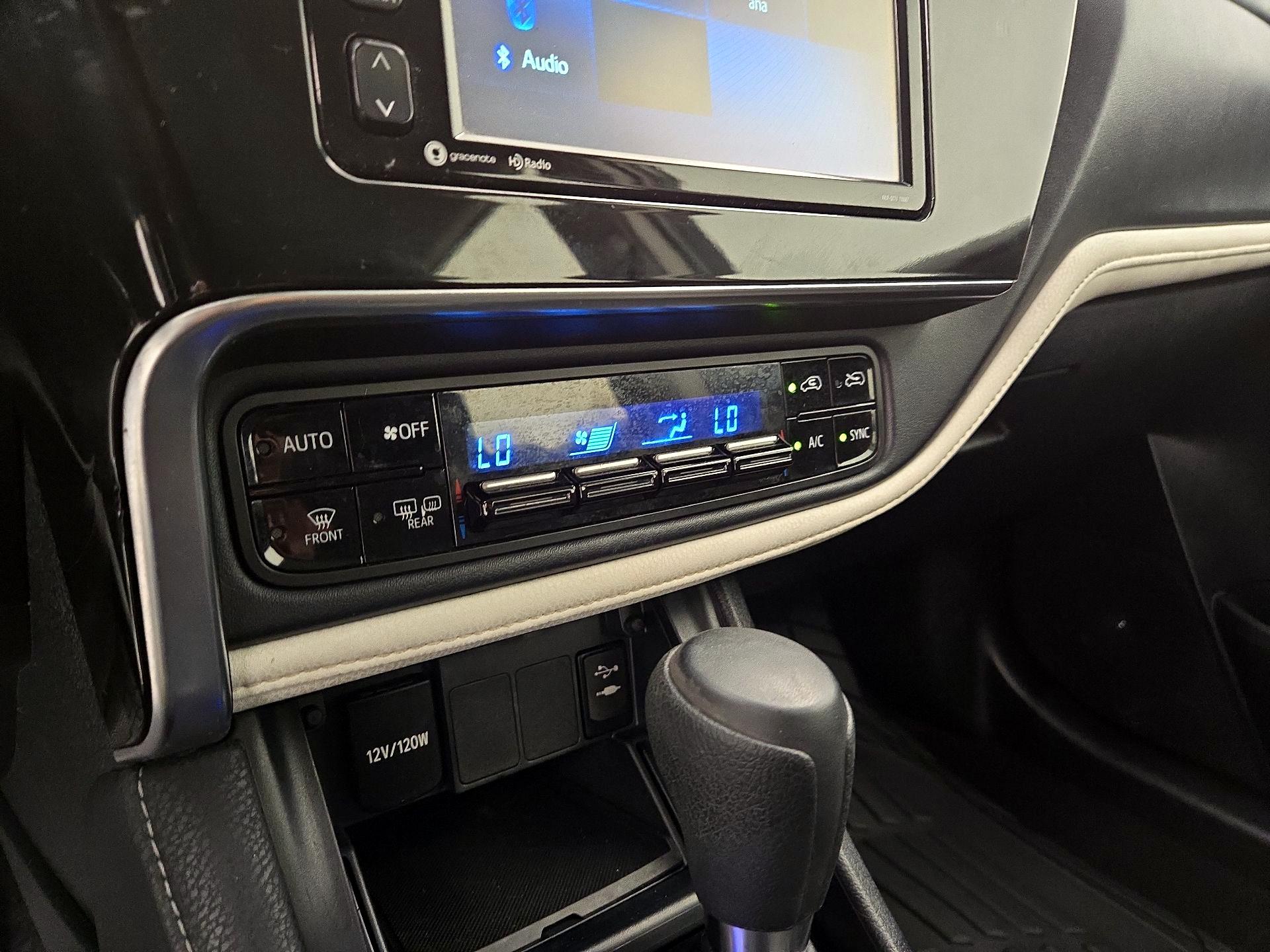 Thumbnail: 2018 Toyota Corolla iM - 16