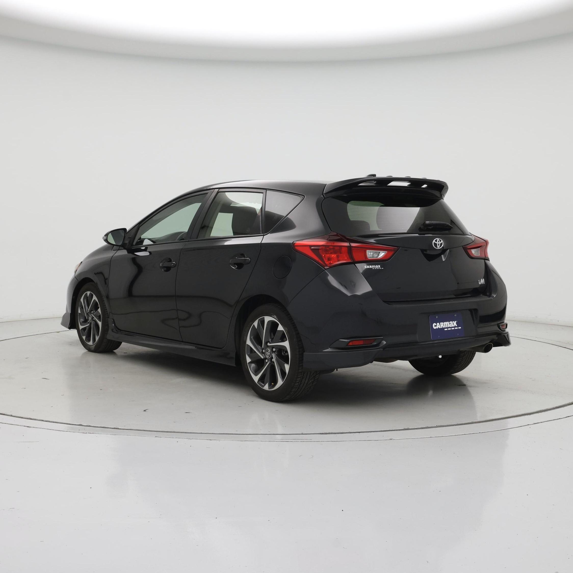 Thumbnail: 2018 Toyota Corolla iM - 2