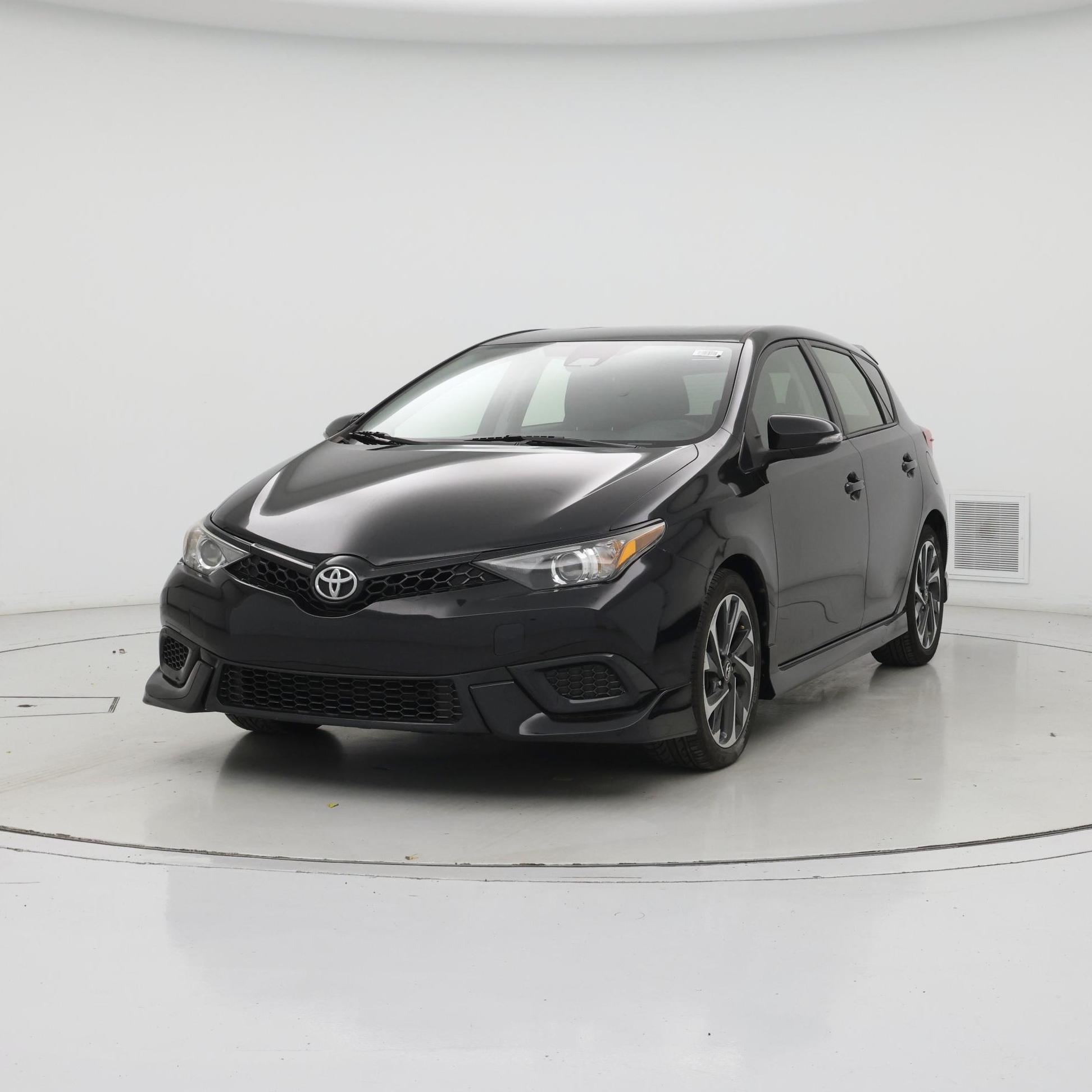 Thumbnail: 2018 Toyota Corolla iM - 4