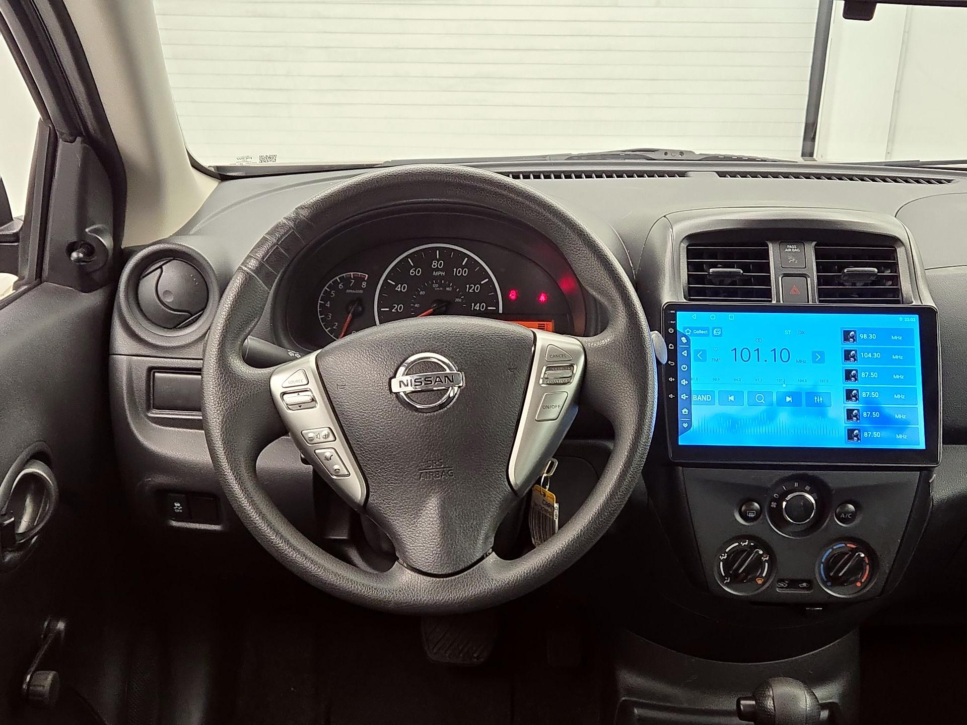 Thumbnail: 2015 Nissan Versa - 10