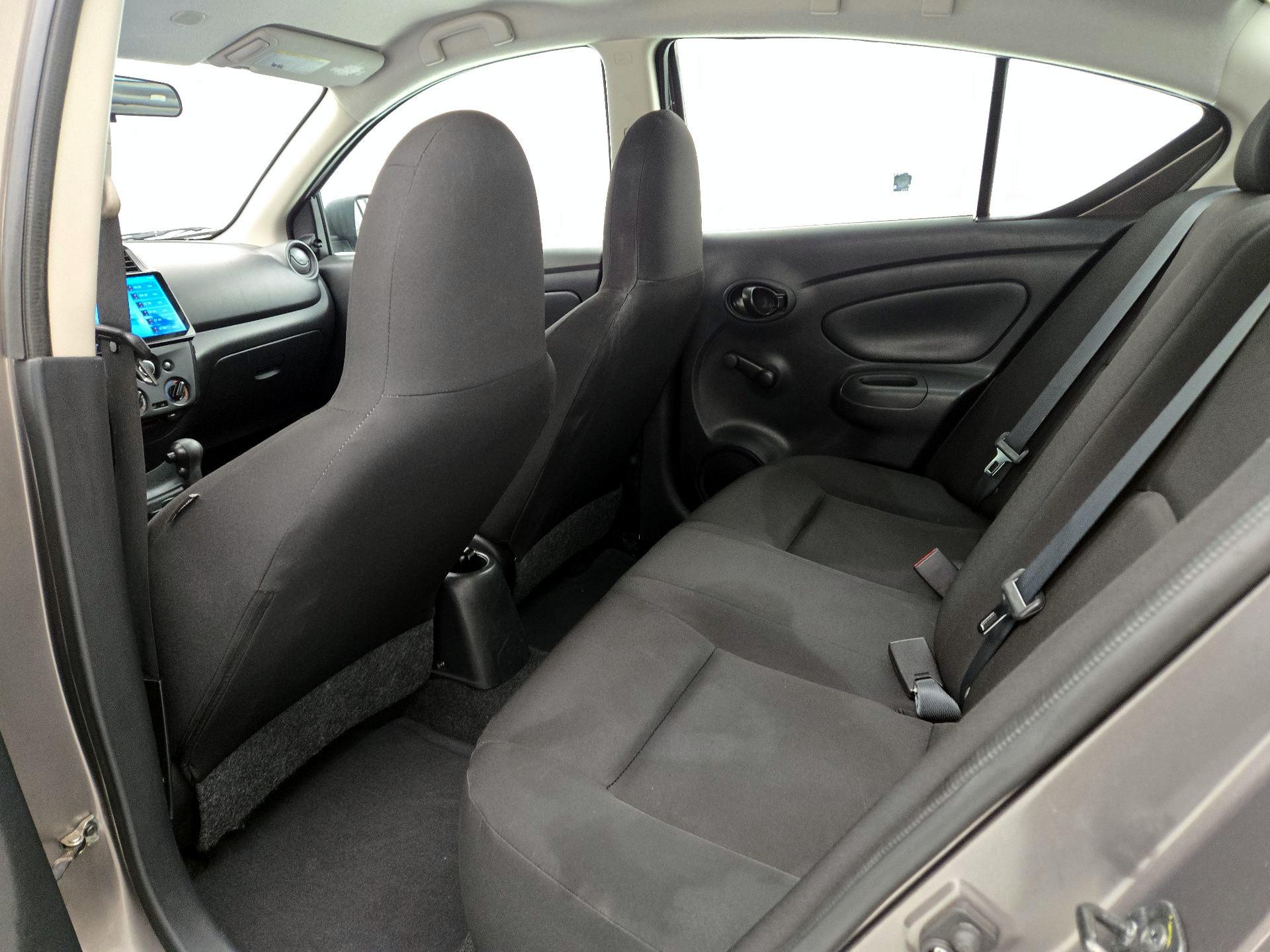 Thumbnail: 2015 Nissan Versa - 18
