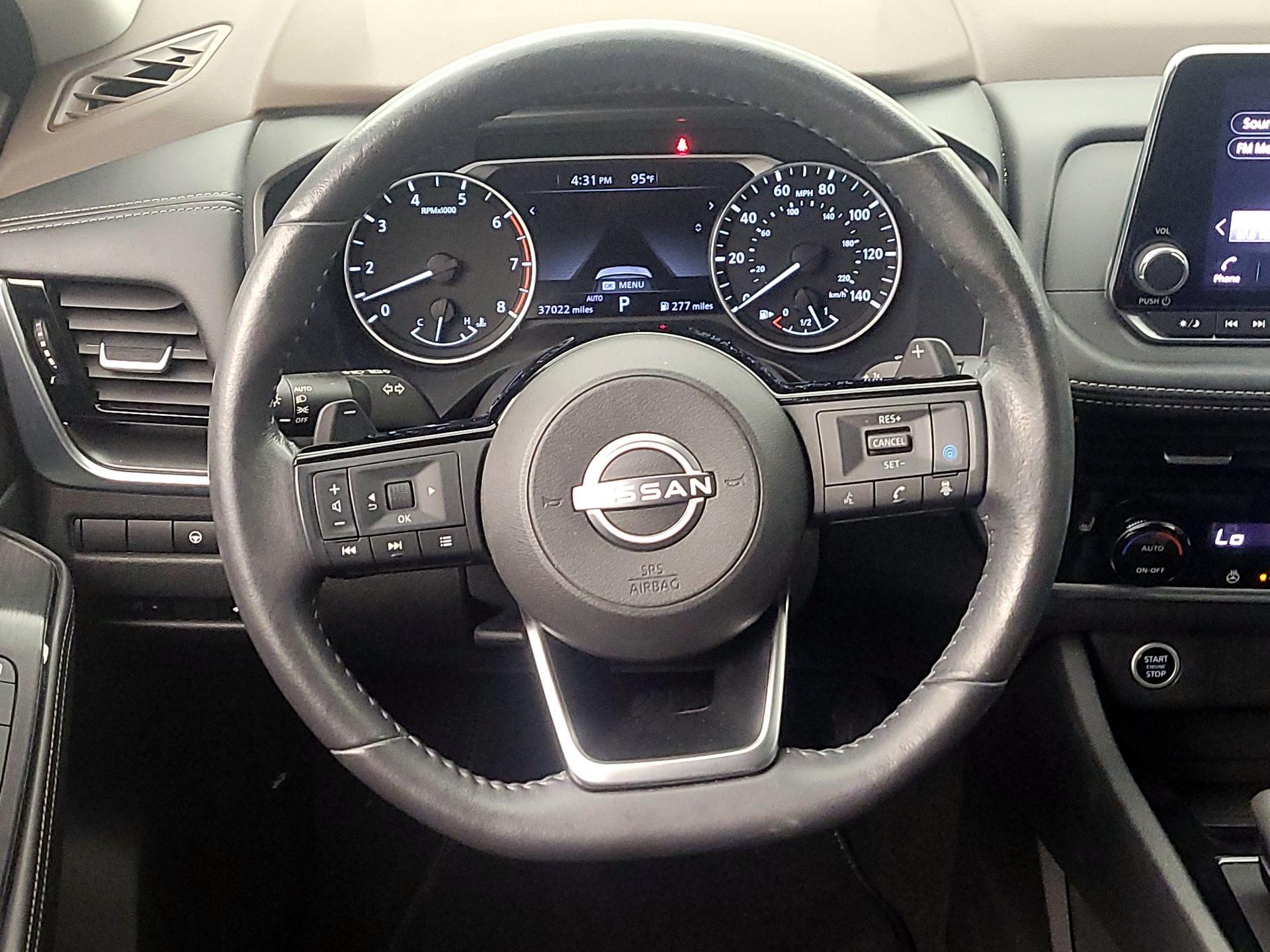 Thumbnail: 2022 Nissan Rogue - 10