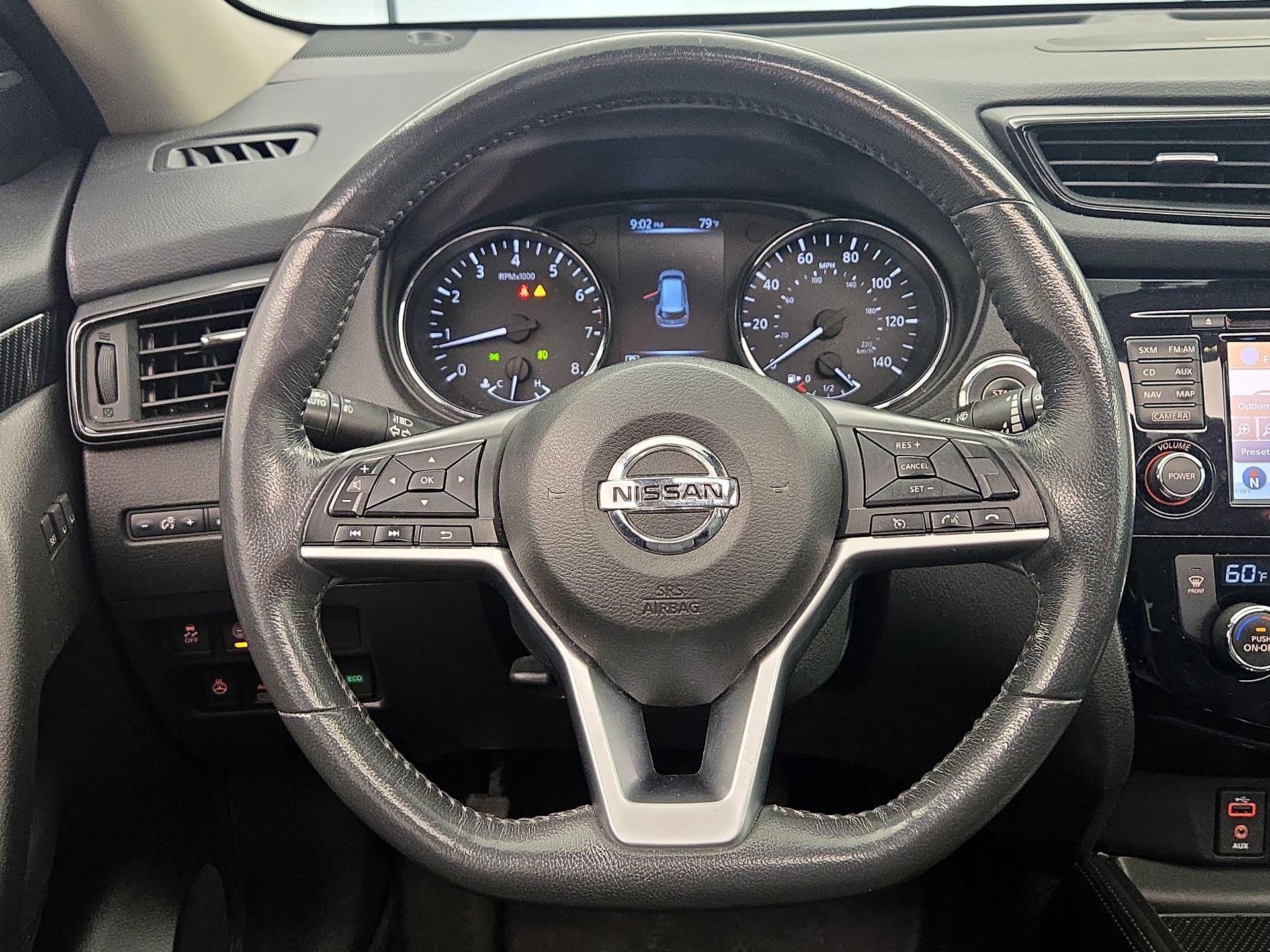 Thumbnail: 2017 Nissan Rogue - 10