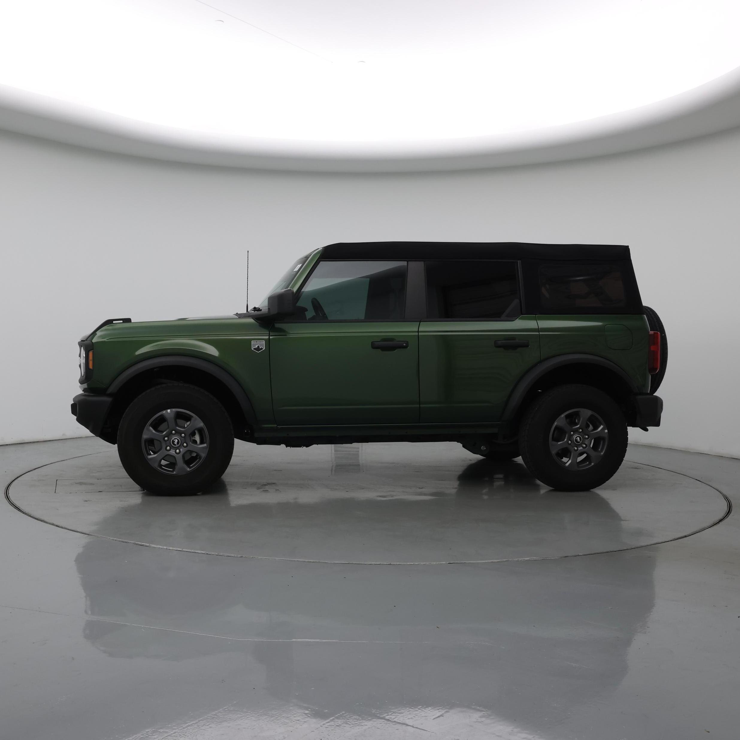 Thumbnail: 2025 Ford Bronco - 3