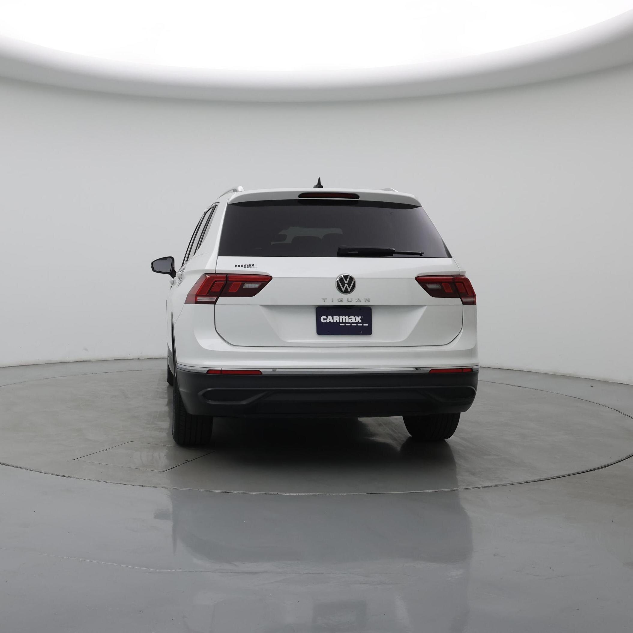 Thumbnail: 2023 Volkswagen Tiguan - 6