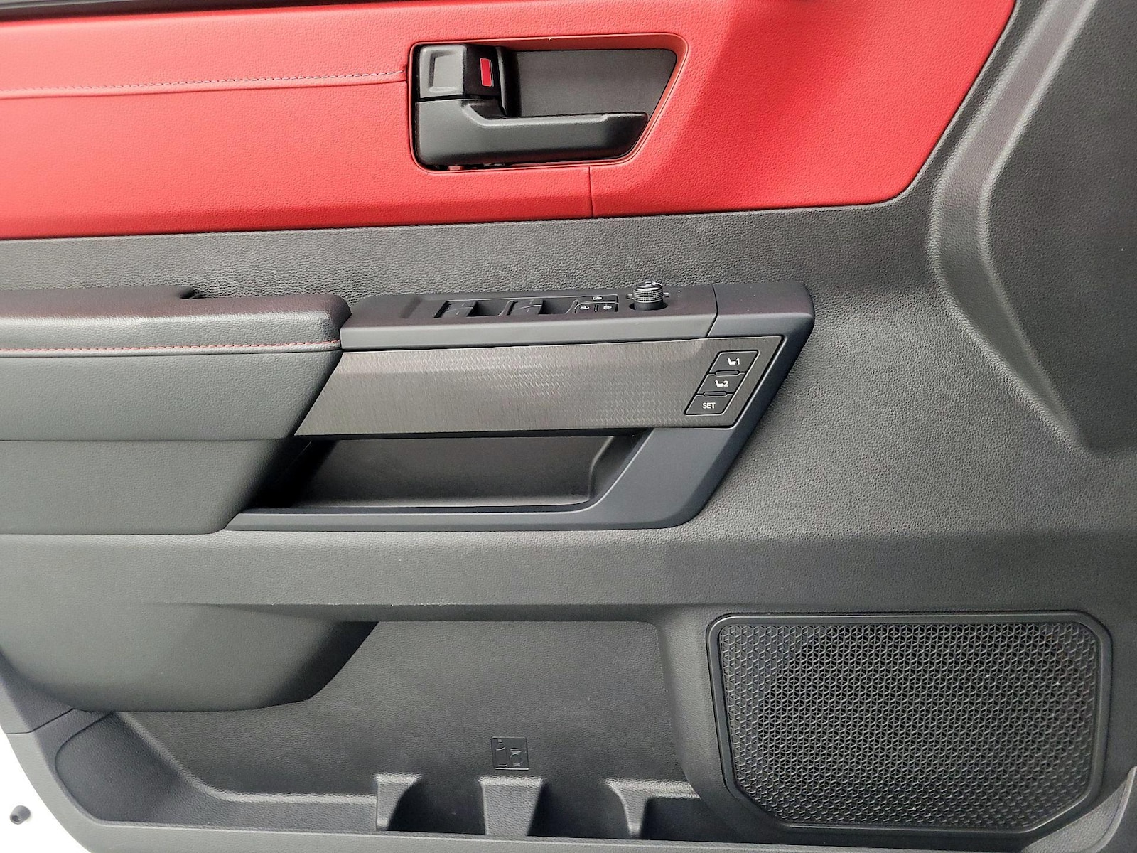 2024 Toyota Tundra TRD Pro - Photo 13