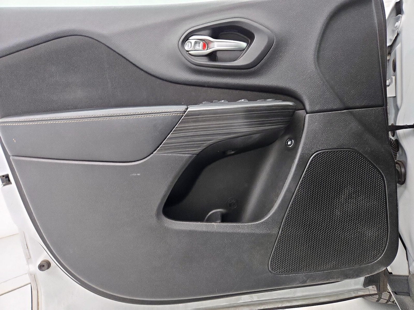 2014 Jeep Cherokee Latitude - Photo 13
