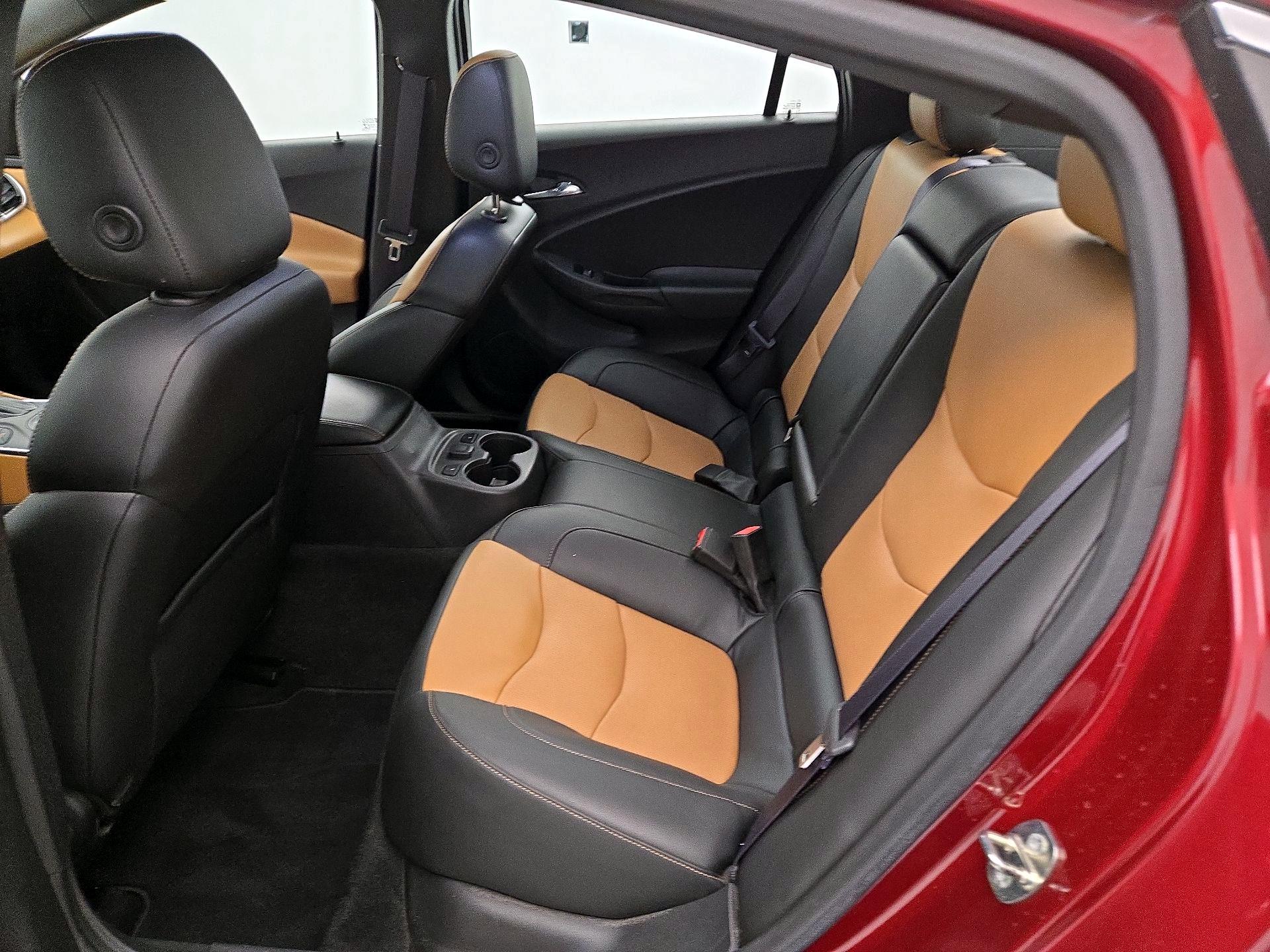 Thumbnail: 2016 Chevrolet Volt - 20