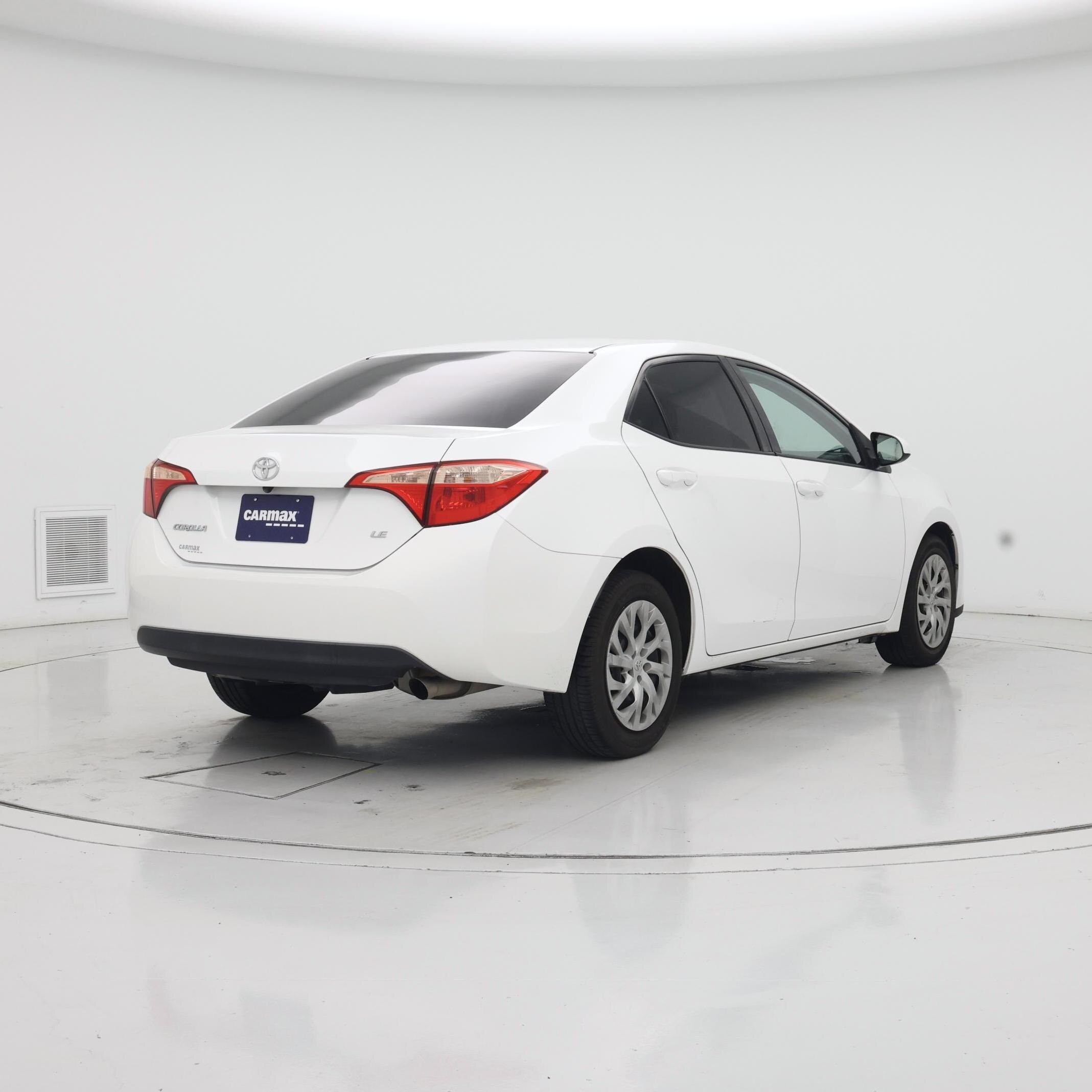 Thumbnail: 2018 Toyota Corolla - 8
