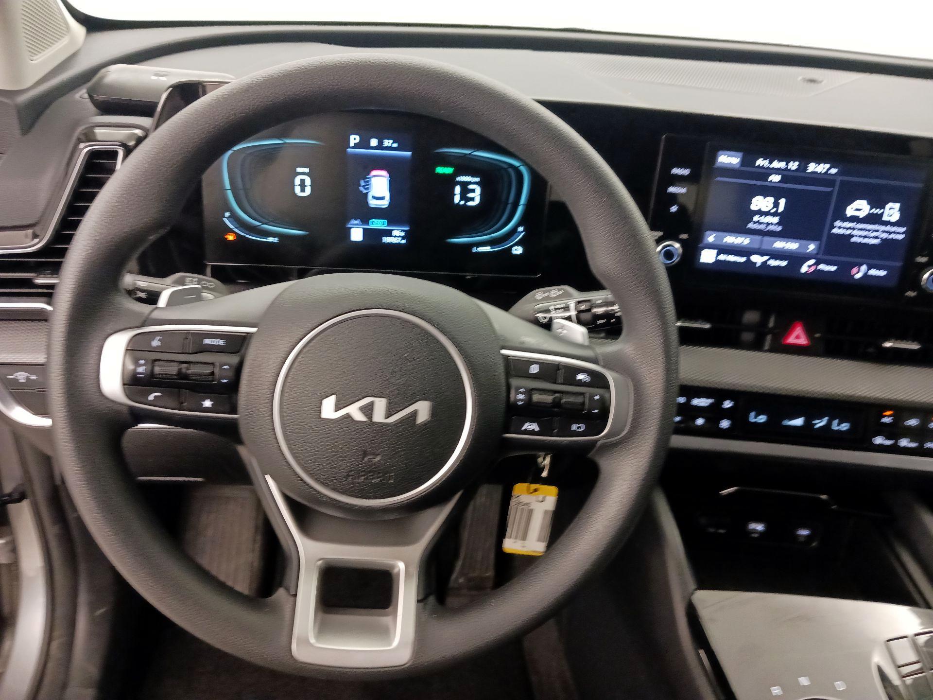 Thumbnail: 2024 Kia Sportage - 10