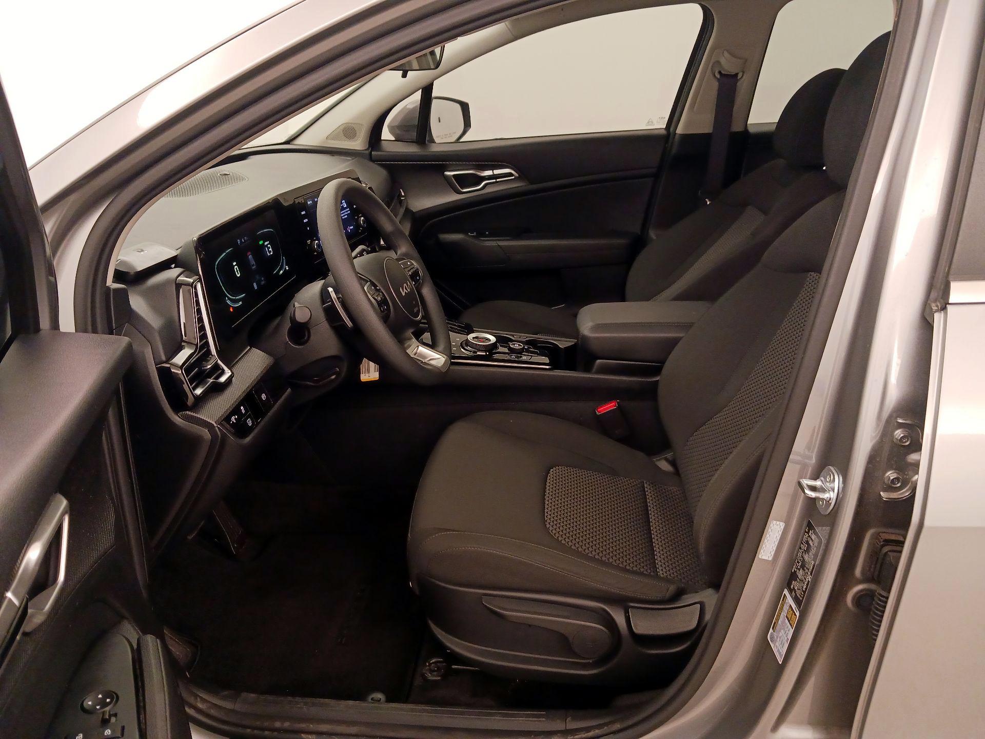 Thumbnail: 2024 Kia Sportage - 11