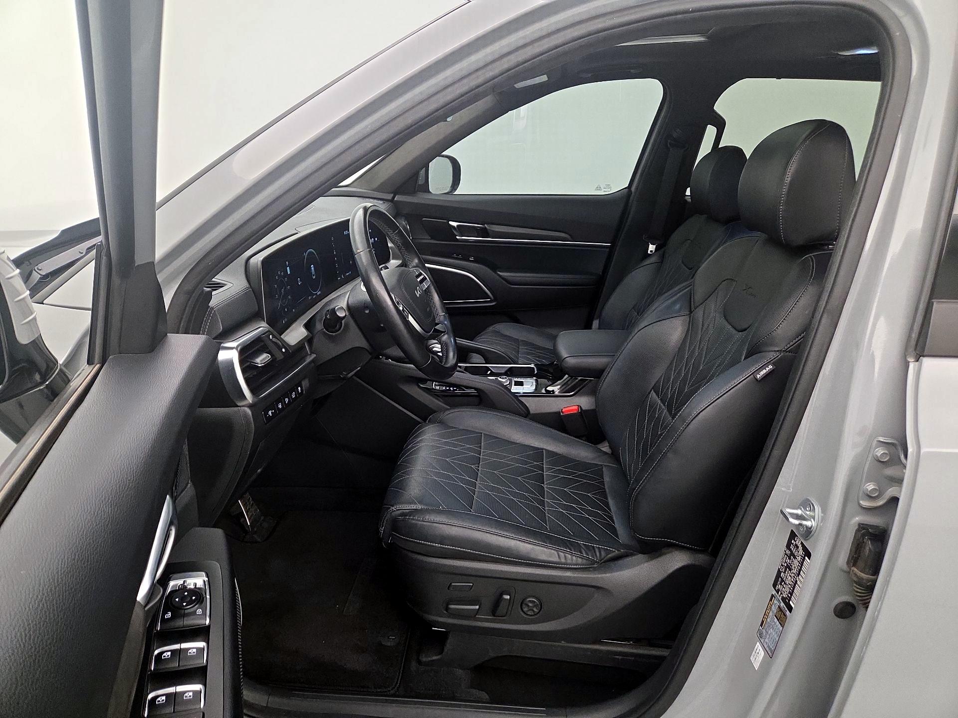 Thumbnail: 2023 Kia Telluride - 11