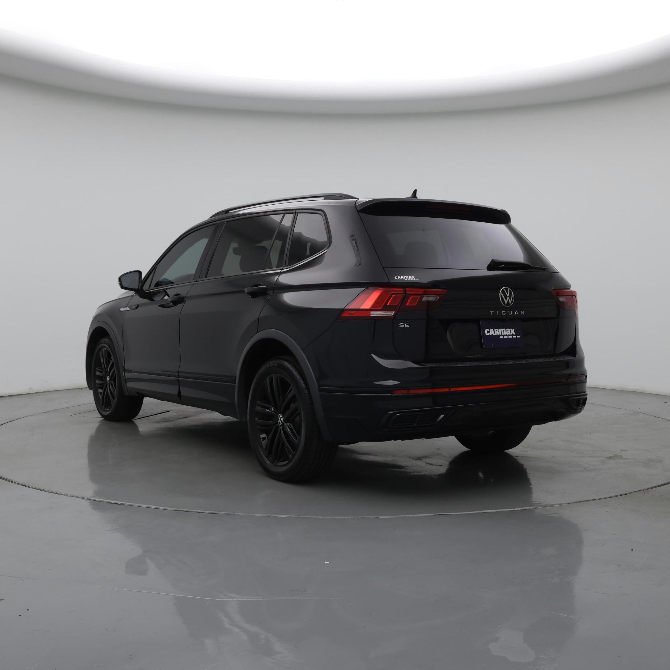 Thumbnail: 2022 Volkswagen Tiguan - 2