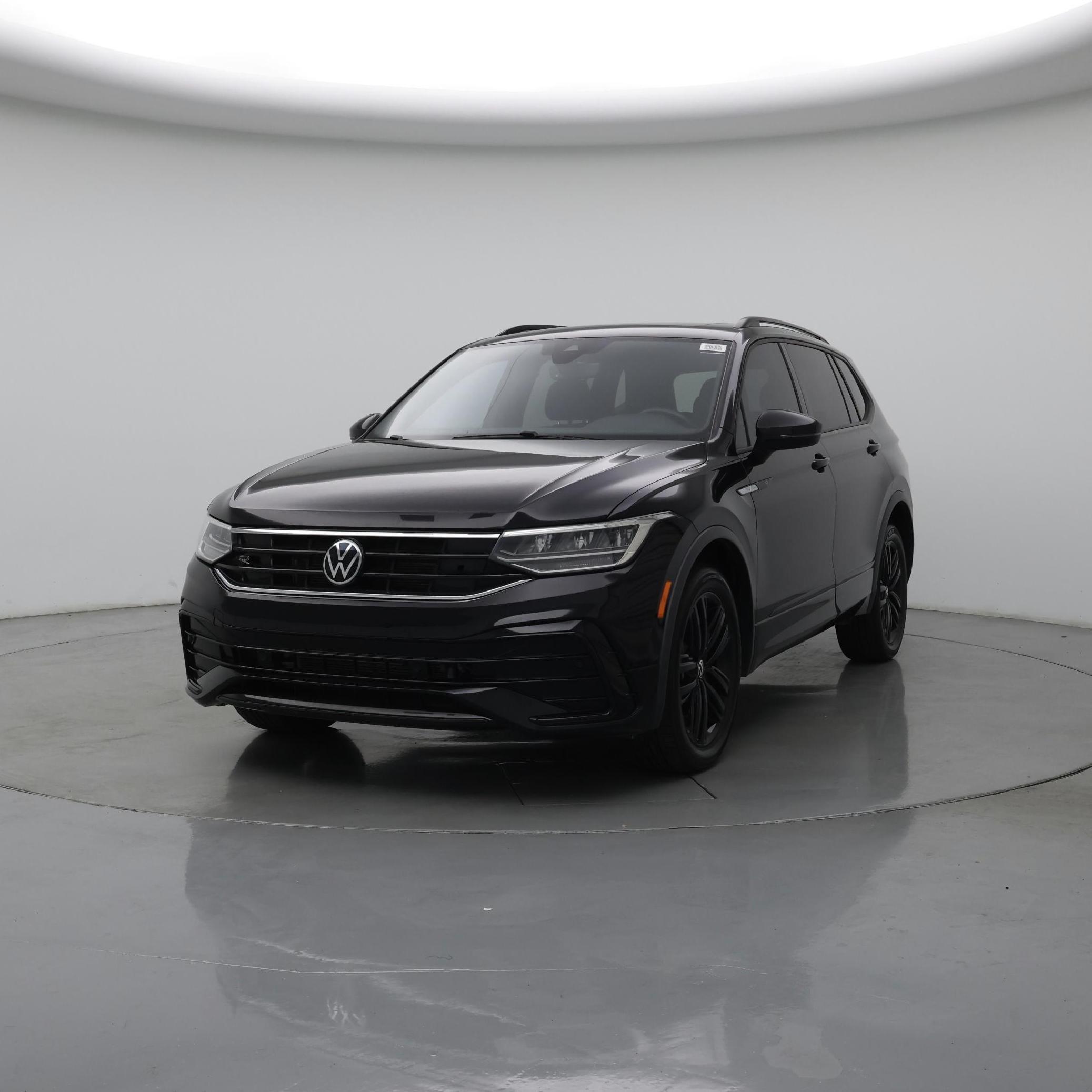 Thumbnail: 2022 Volkswagen Tiguan - 4