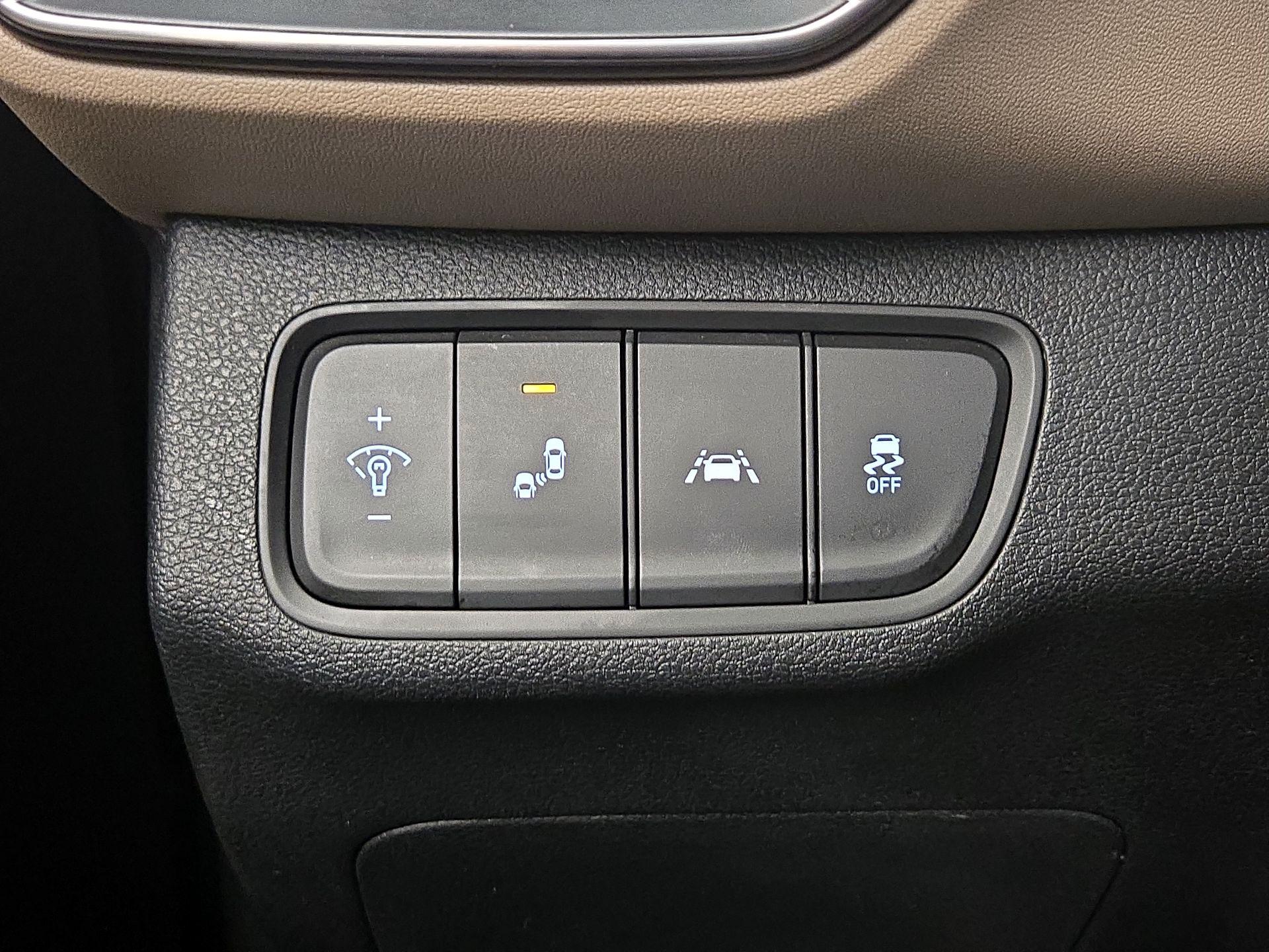 Thumbnail: 2019 Hyundai Santa Fe - 13