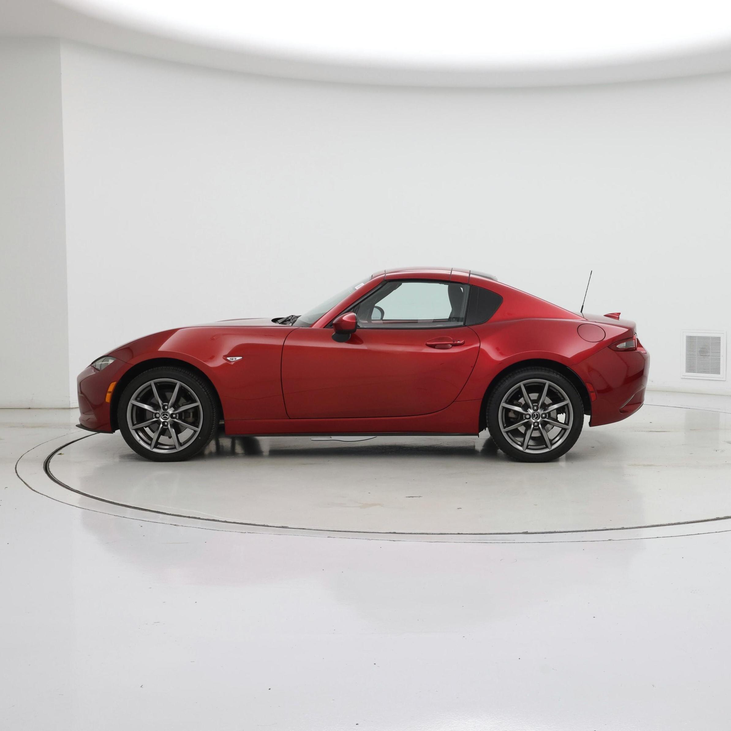 Thumbnail: 2018 Mazda MX-5 Miata - 3