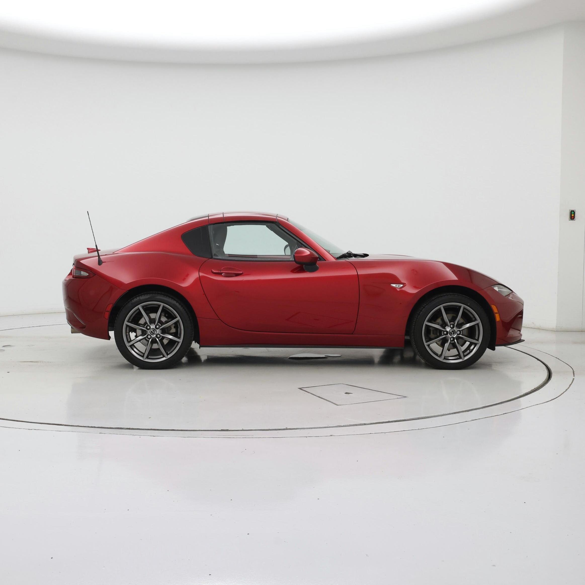Thumbnail: 2018 Mazda MX-5 Miata - 7