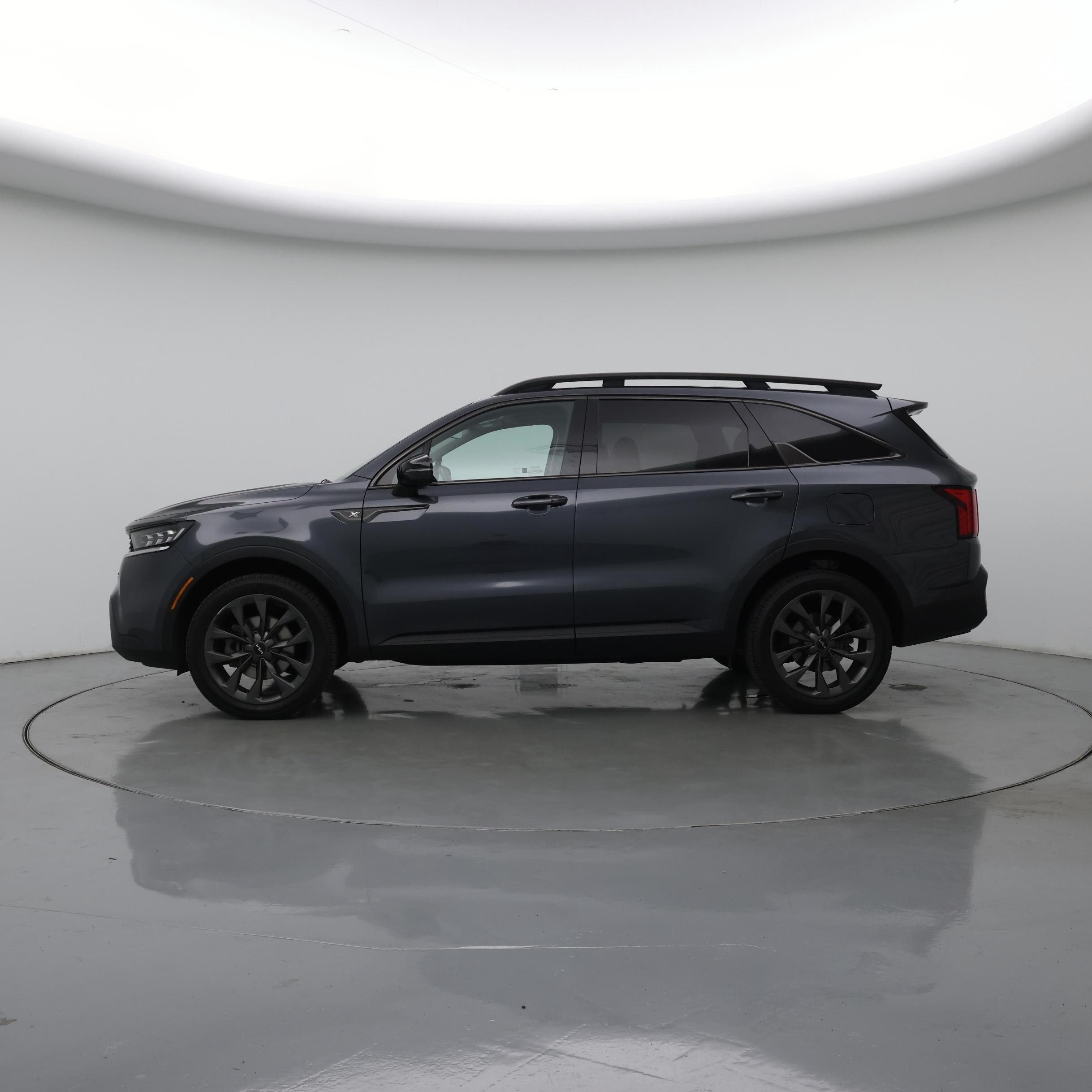 Thumbnail: 2022 Kia Sorento - 3