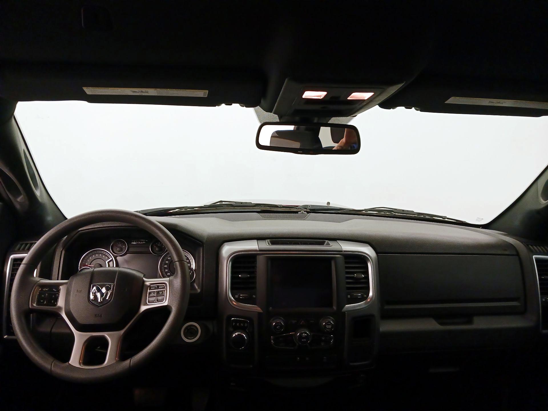 Thumbnail: 2021 RAM 1500 Classic - 9