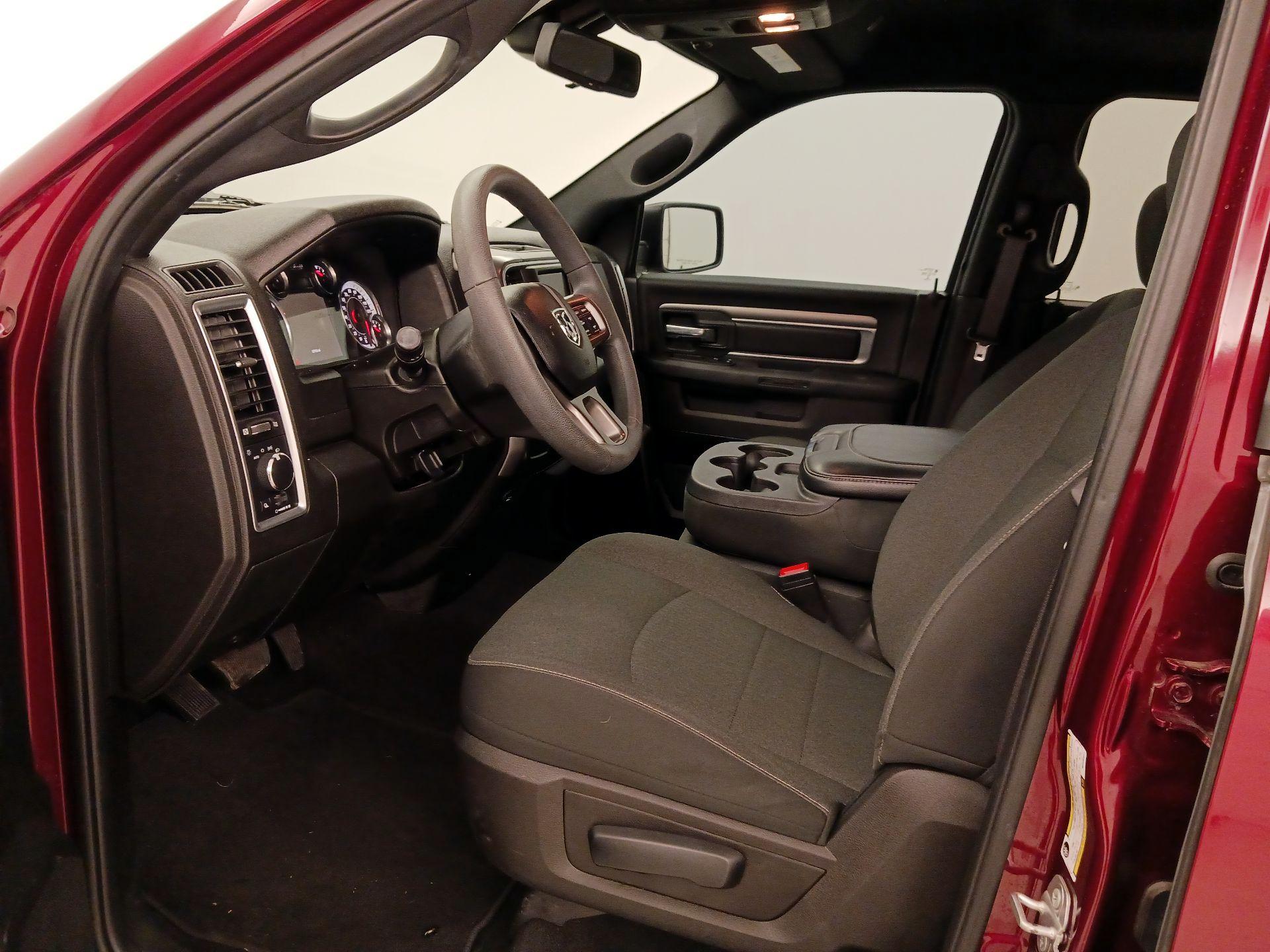 Thumbnail: 2021 RAM 1500 Classic - 11