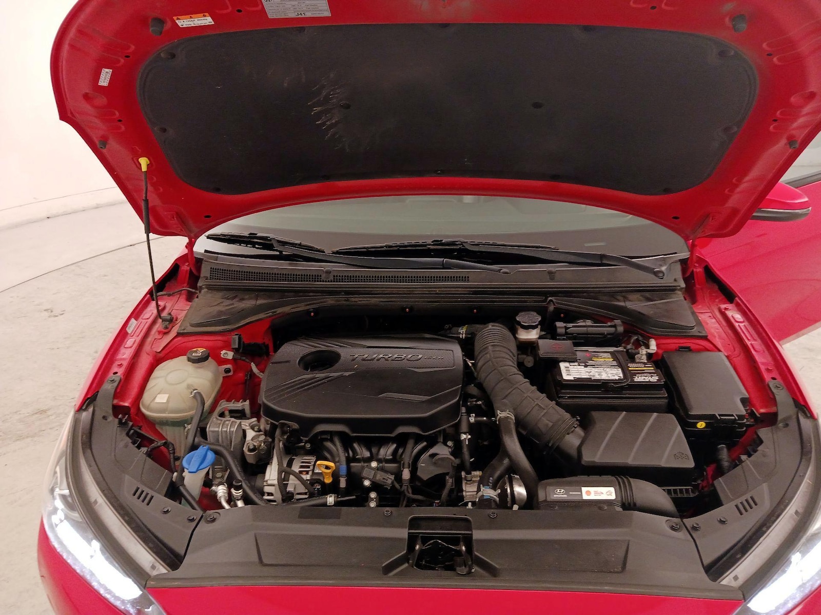 2021 Hyundai Veloster Base - Photo 23