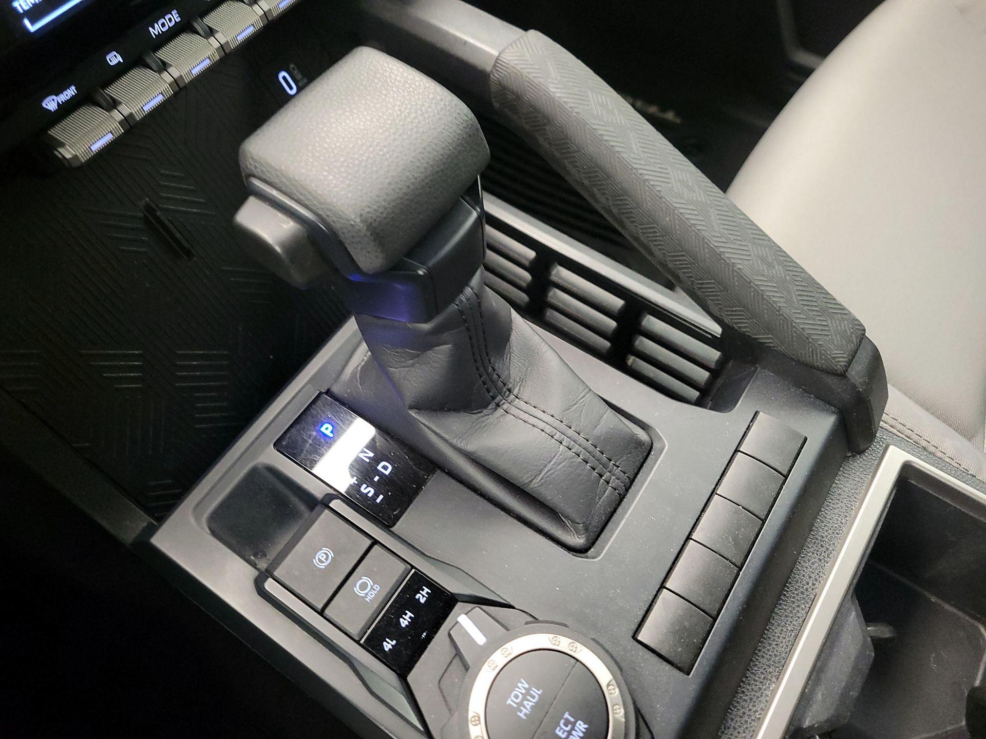 Thumbnail: 2024 Toyota Tacoma - 17