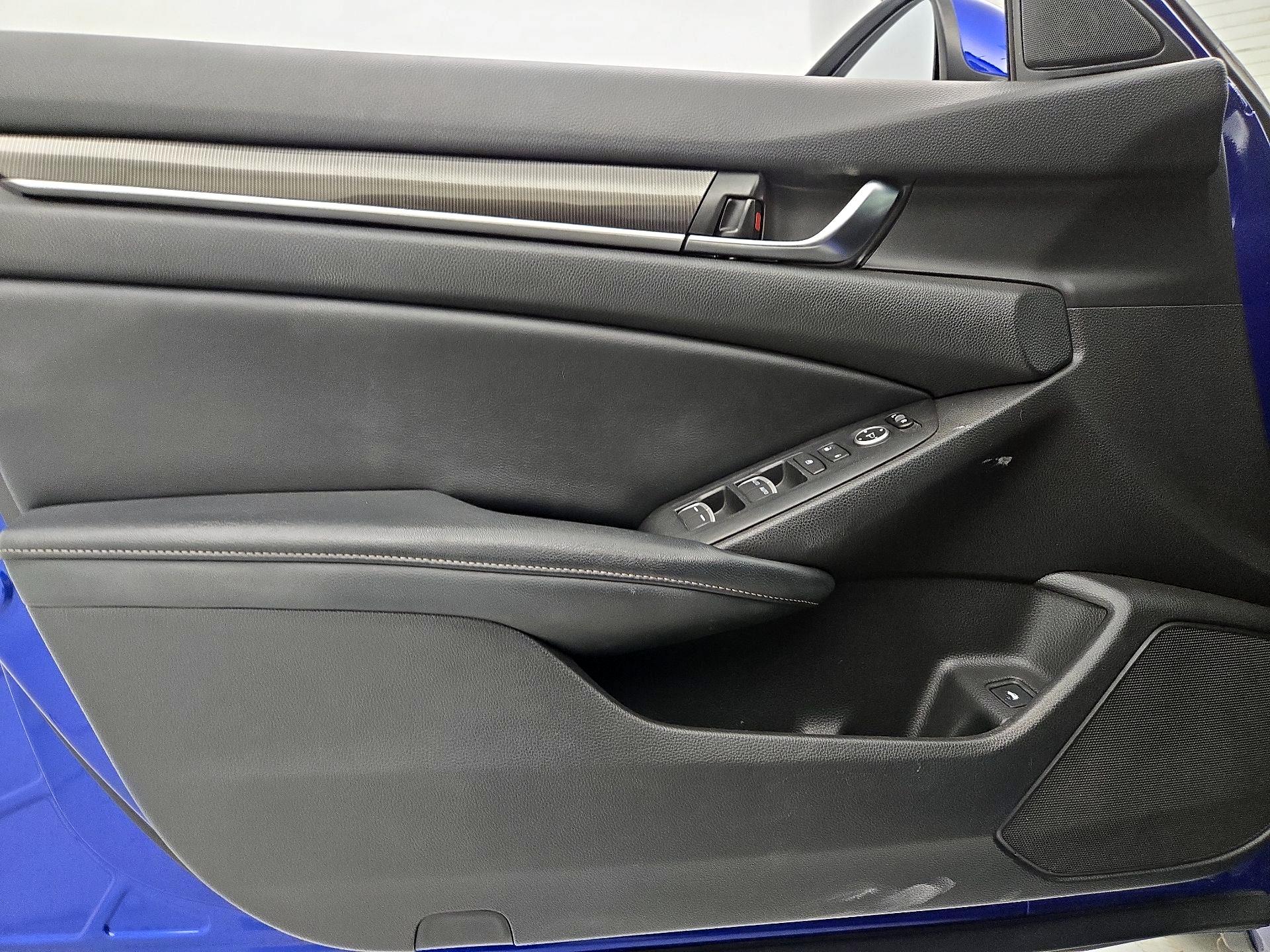 Thumbnail: 2018 Honda Accord - 12