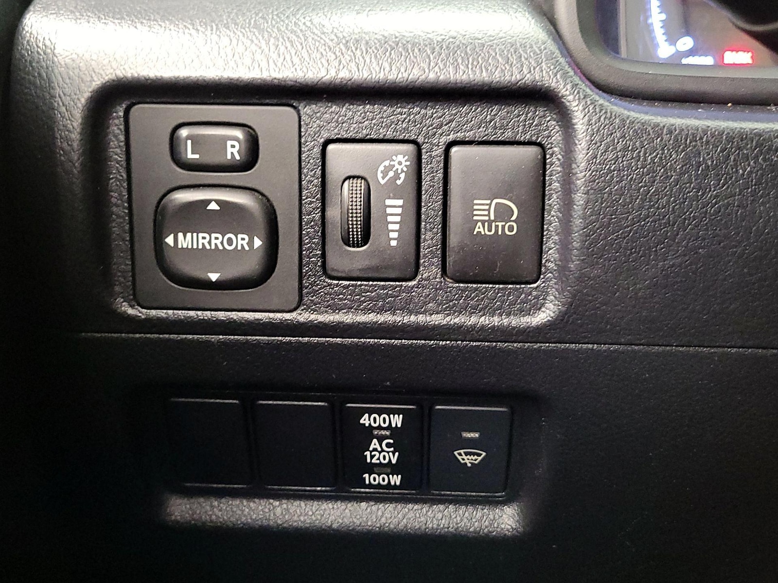 2022 Toyota 4Runner SR5 - Photo 14