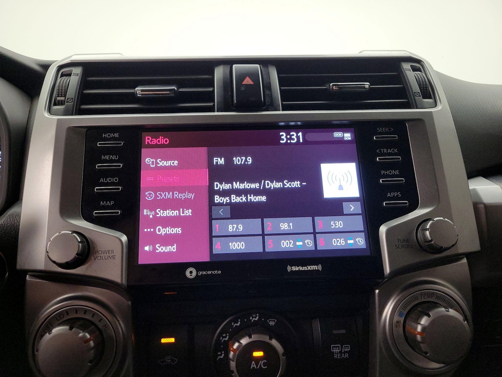 2022 Toyota 4Runner SR5 - Photo 16