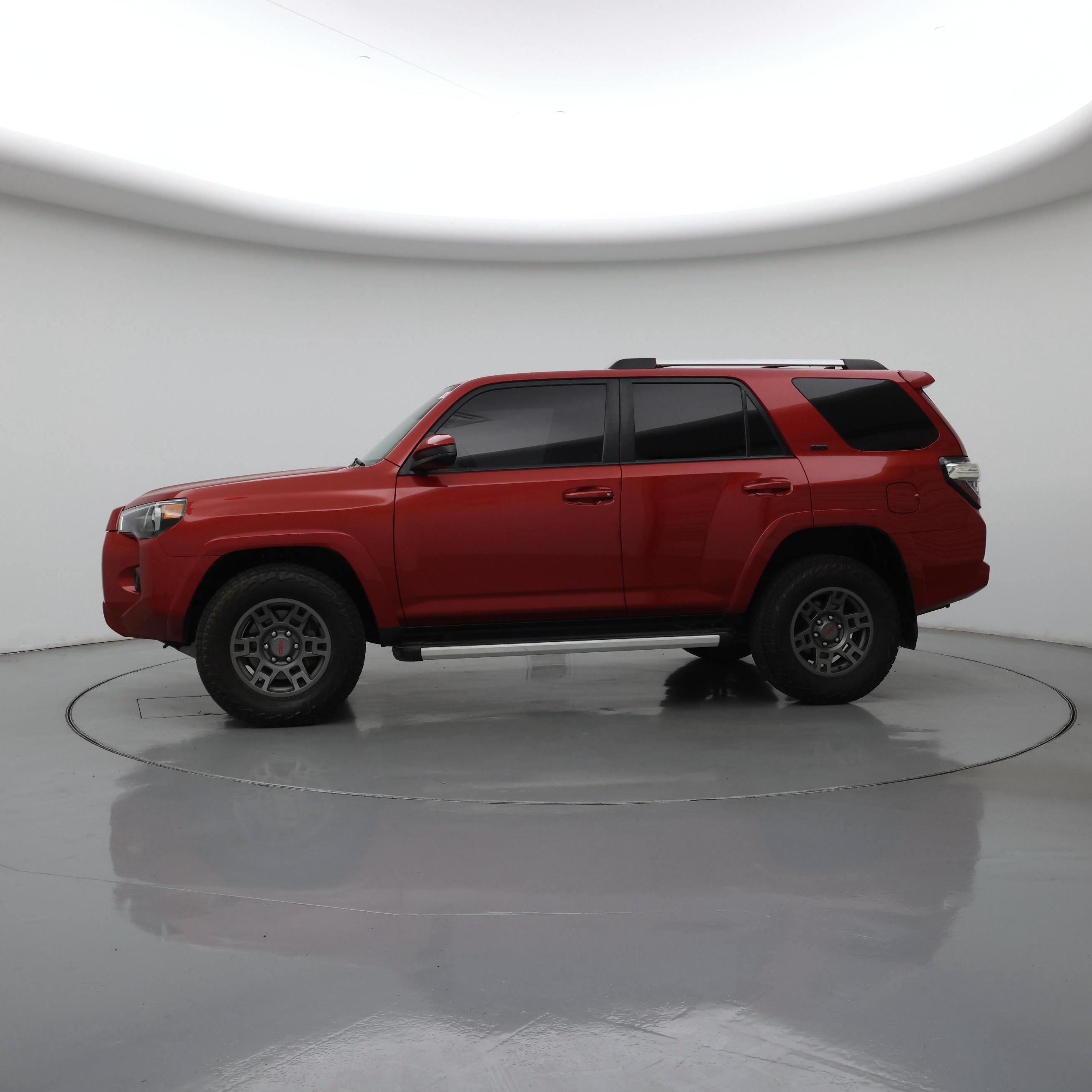 Thumbnail: 2022 Toyota 4Runner - 3