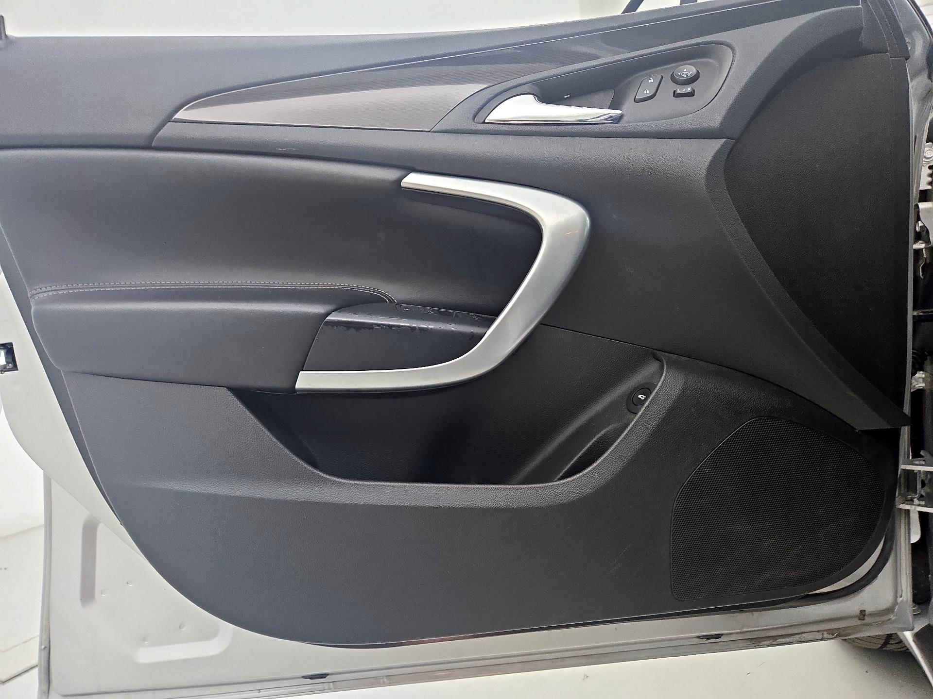 Thumbnail: 2017 Buick Regal - 12